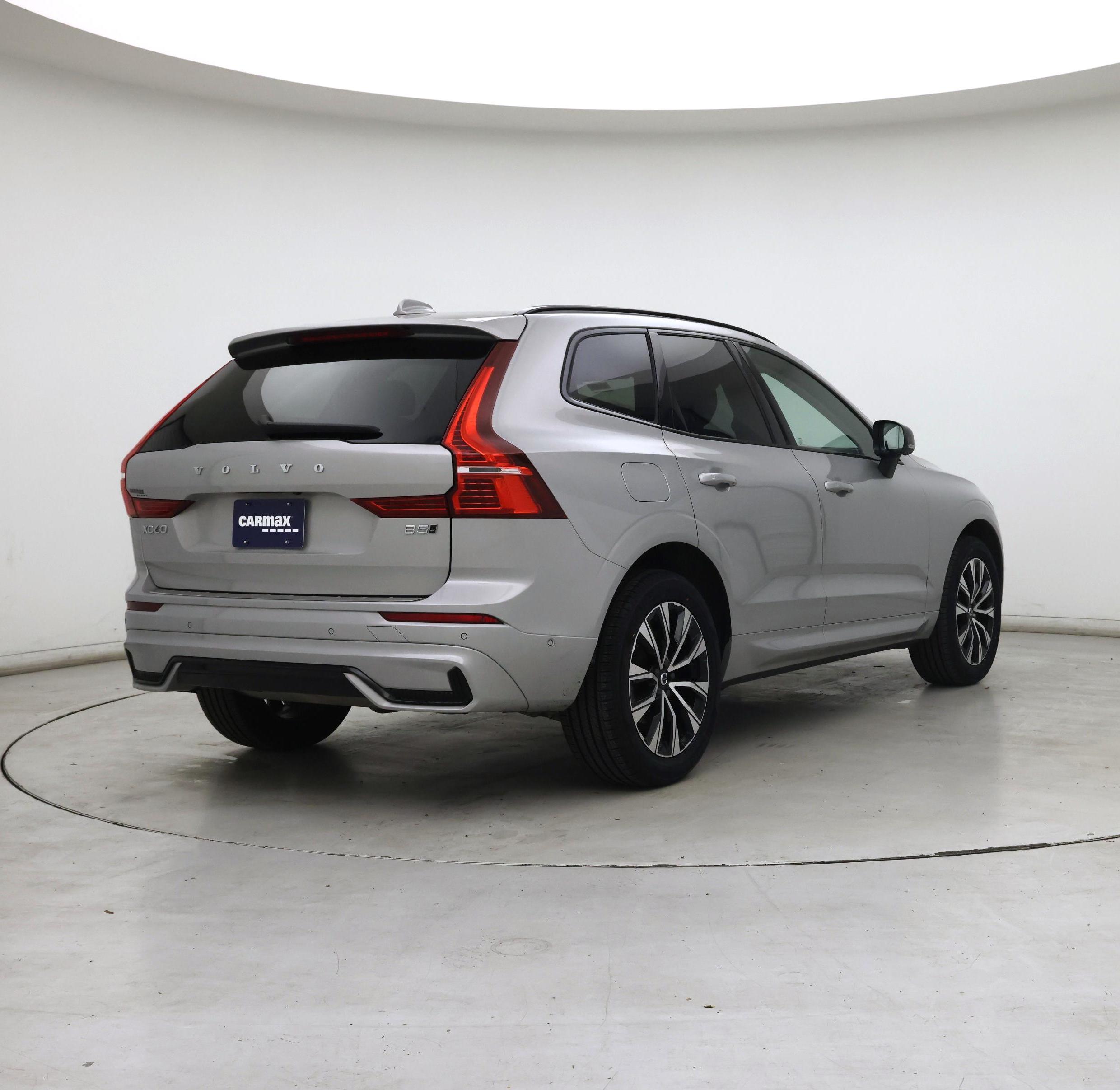 Thumbnail: 2023 Volvo XC60 - 8
