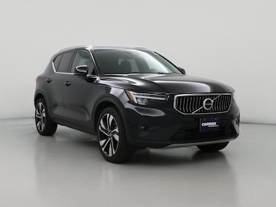 2024 Volvo XC40 B5 Core Dark Theme