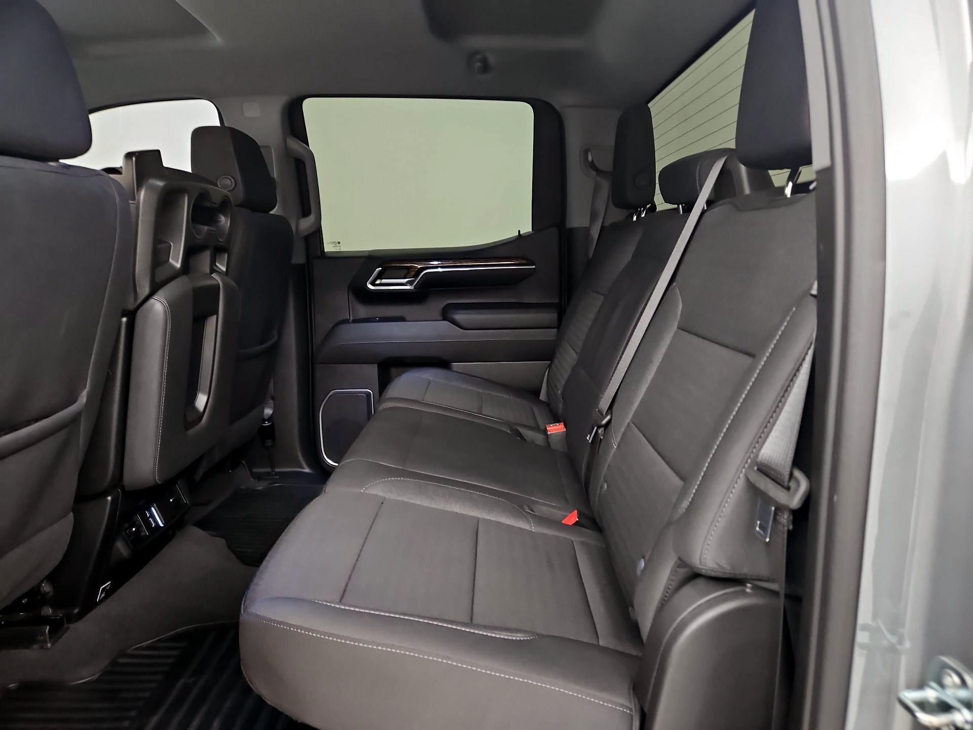 Thumbnail: 2023 GMC Sierra 1500 - 19