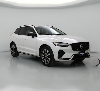 2023 Volvo XC60 B5 Plus Dark Theme