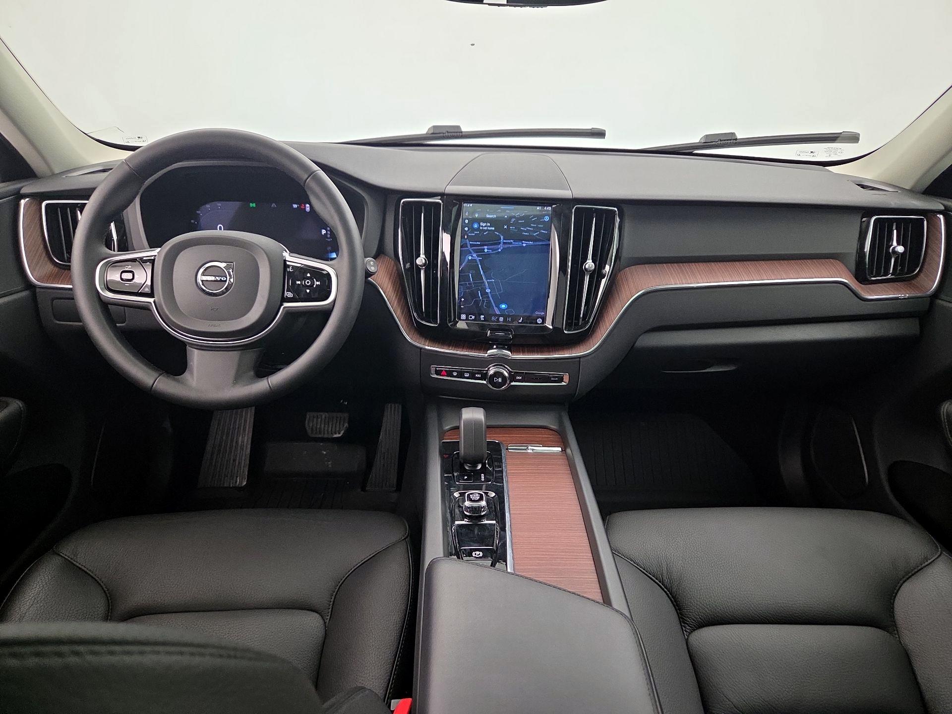 Thumbnail: 2023 Volvo XC60 - 9