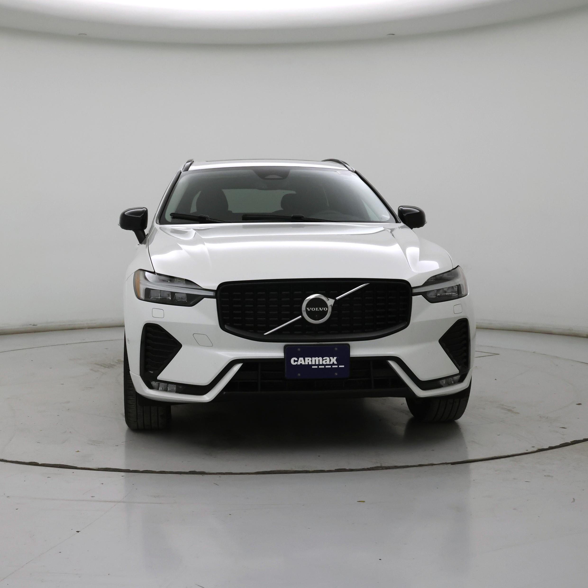 Thumbnail: 2023 Volvo XC60 - 5
