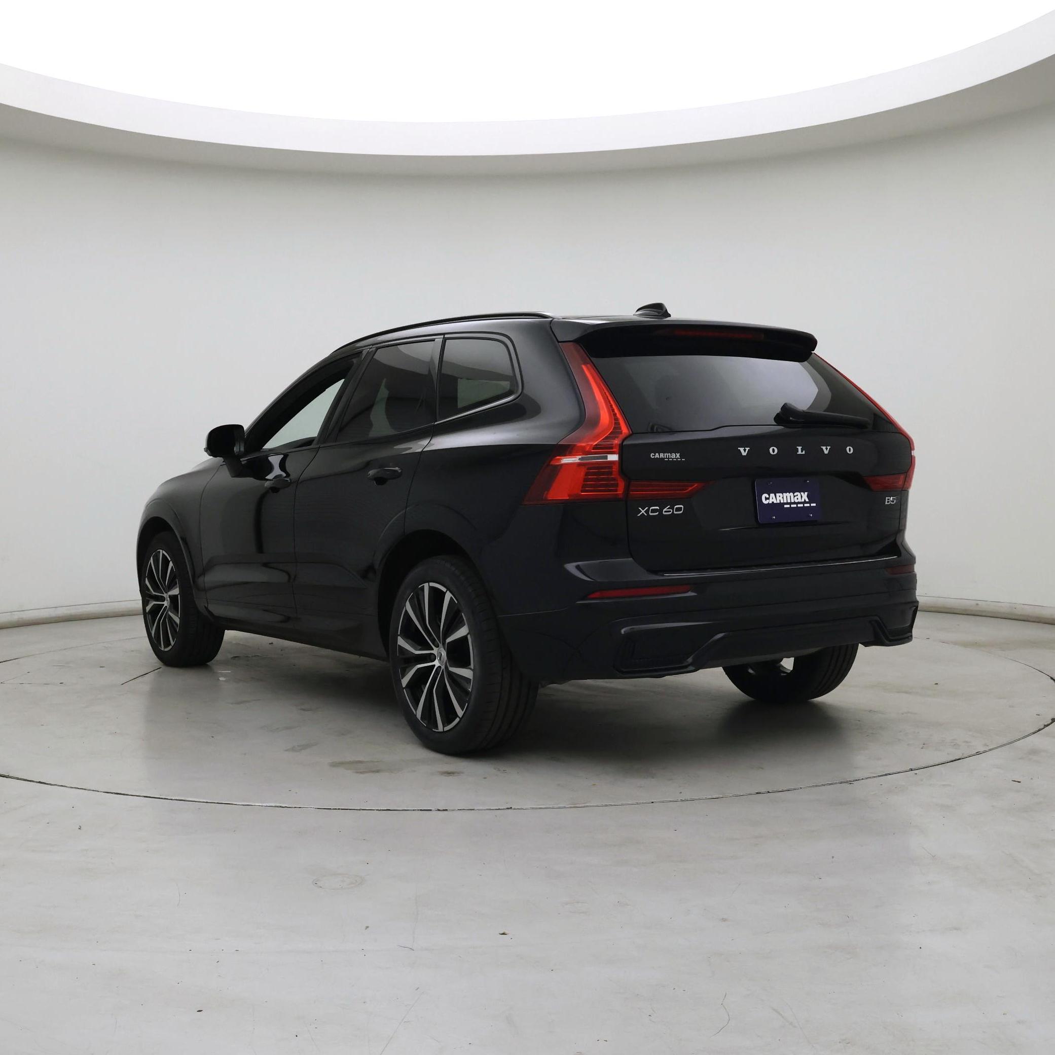 Thumbnail: 2023 Volvo XC60 - 2
