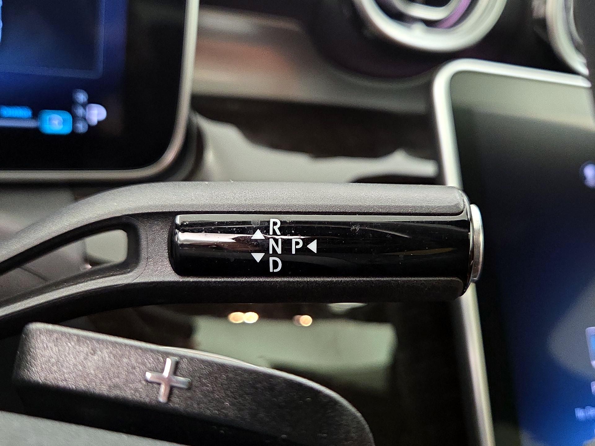 Thumbnail: 2022 Mercedes-Benz C-Class - 17