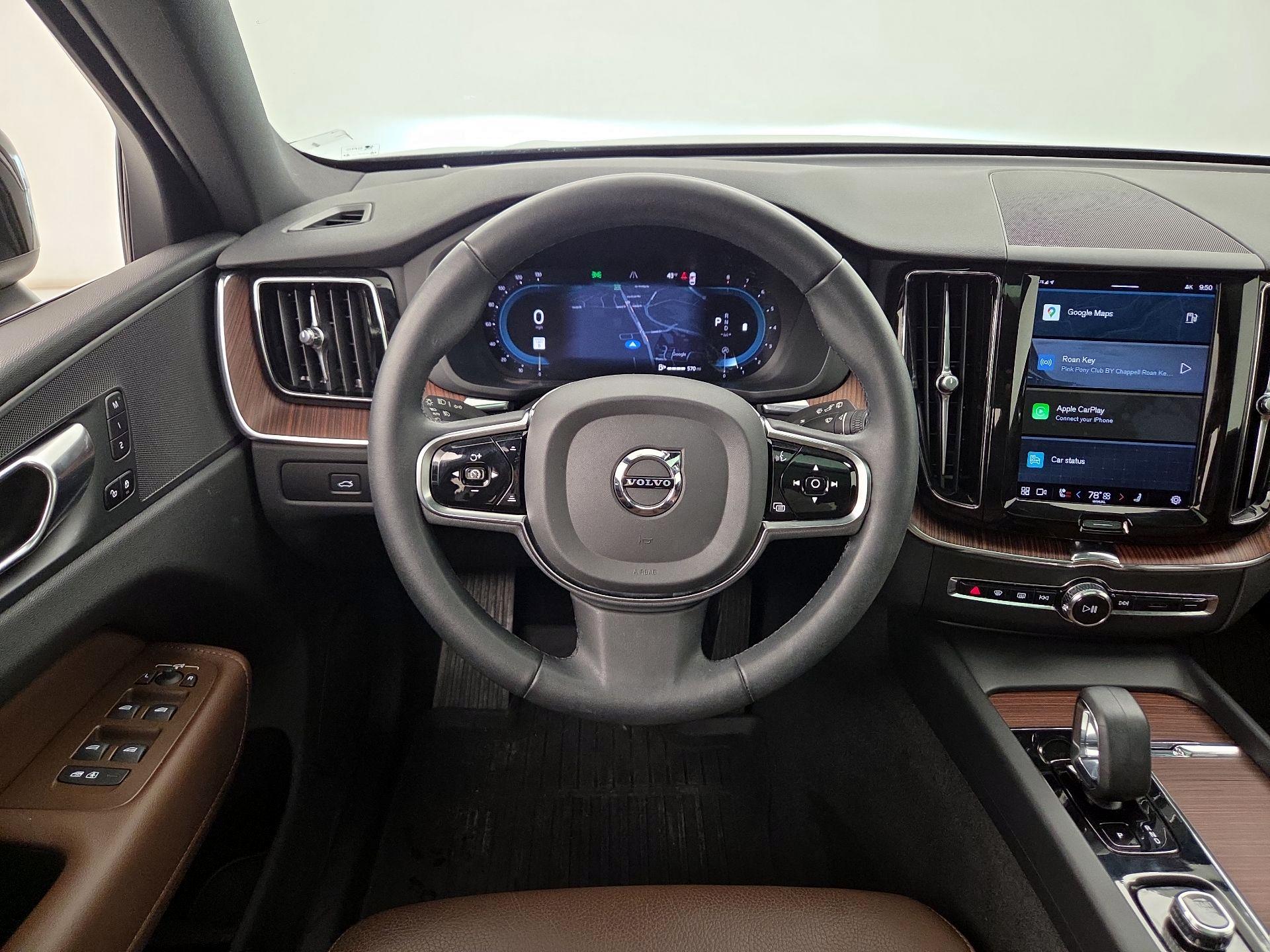 Thumbnail: 2023 Volvo XC60 - 10