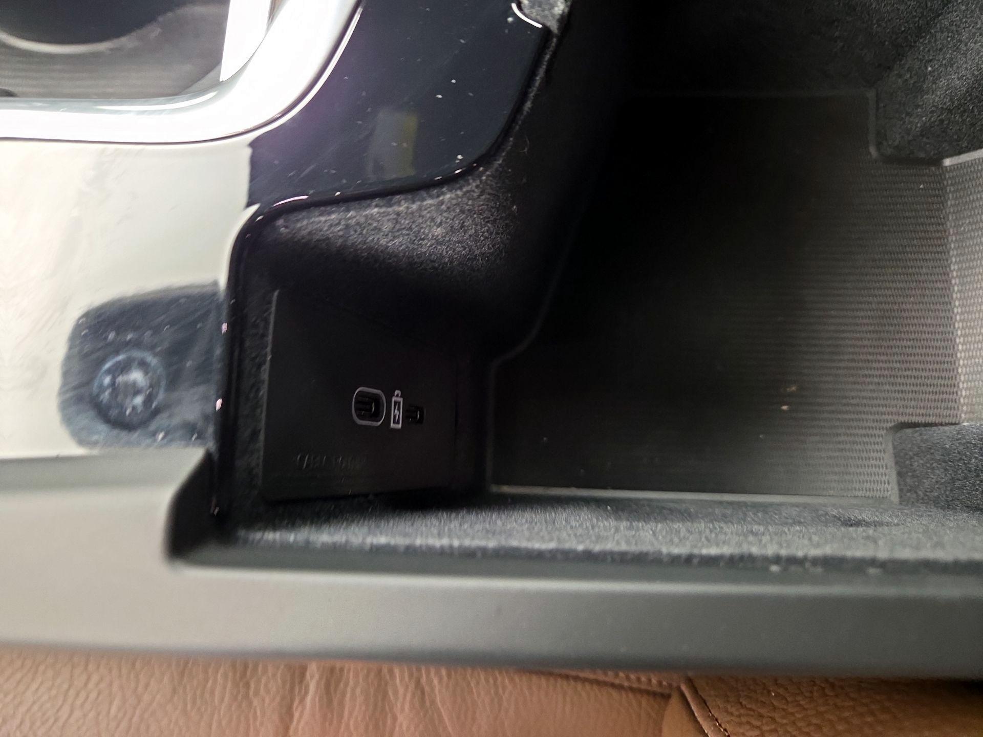 Thumbnail: 2023 Volvo XC60 - 19