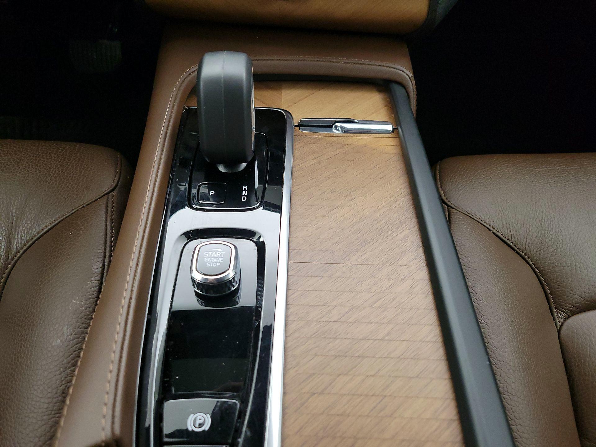 Thumbnail: 2024 Volvo XC90 - 18