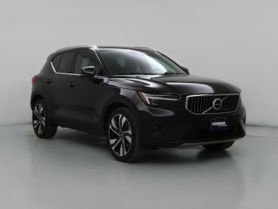2023 Volvo XC40 B5 Ultimate Bright Theme