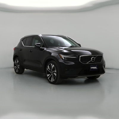 2023 Volvo XC40 B5 Ultimate Bright Theme