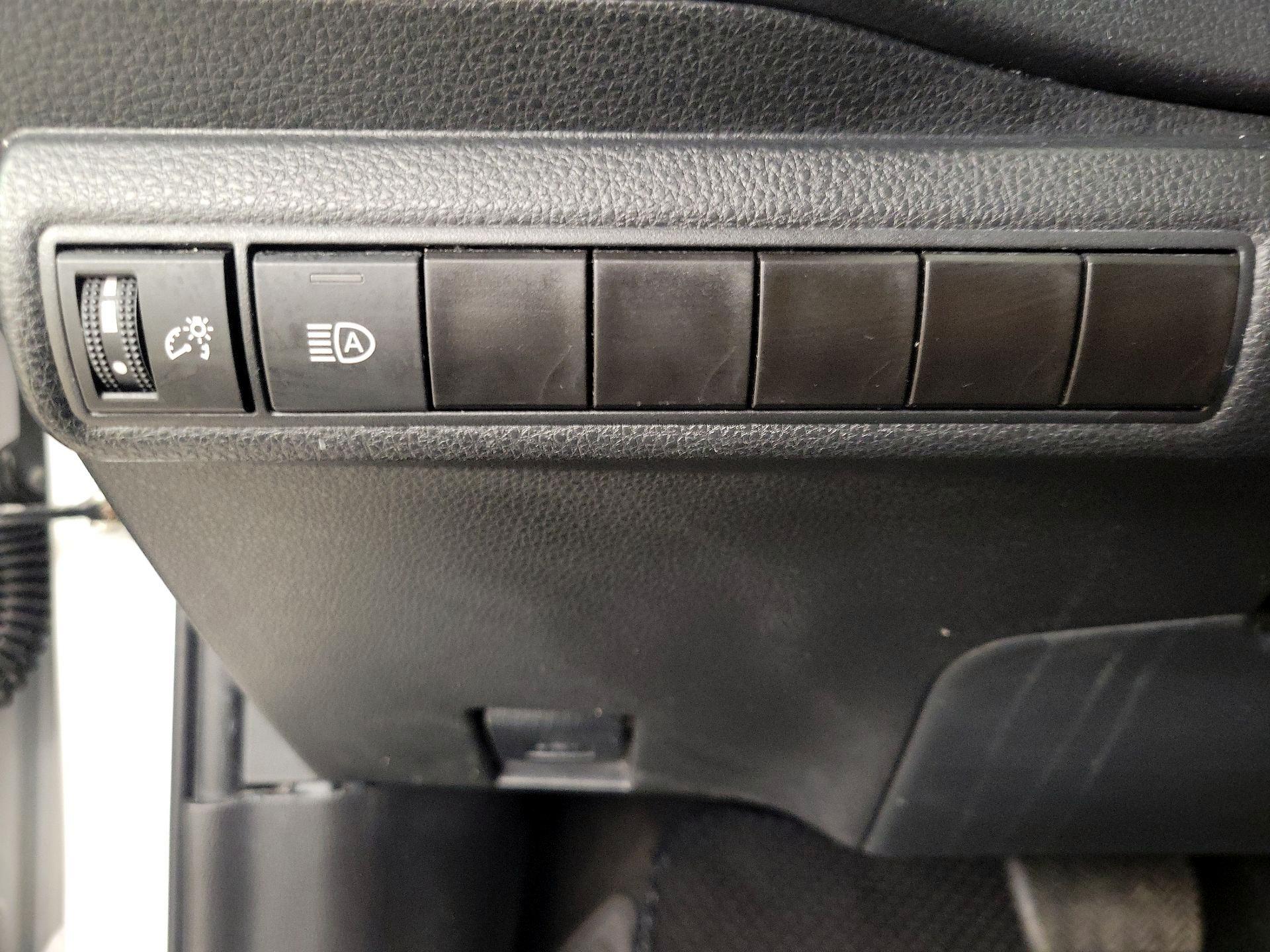 Thumbnail: 2023 Toyota Corolla - 13