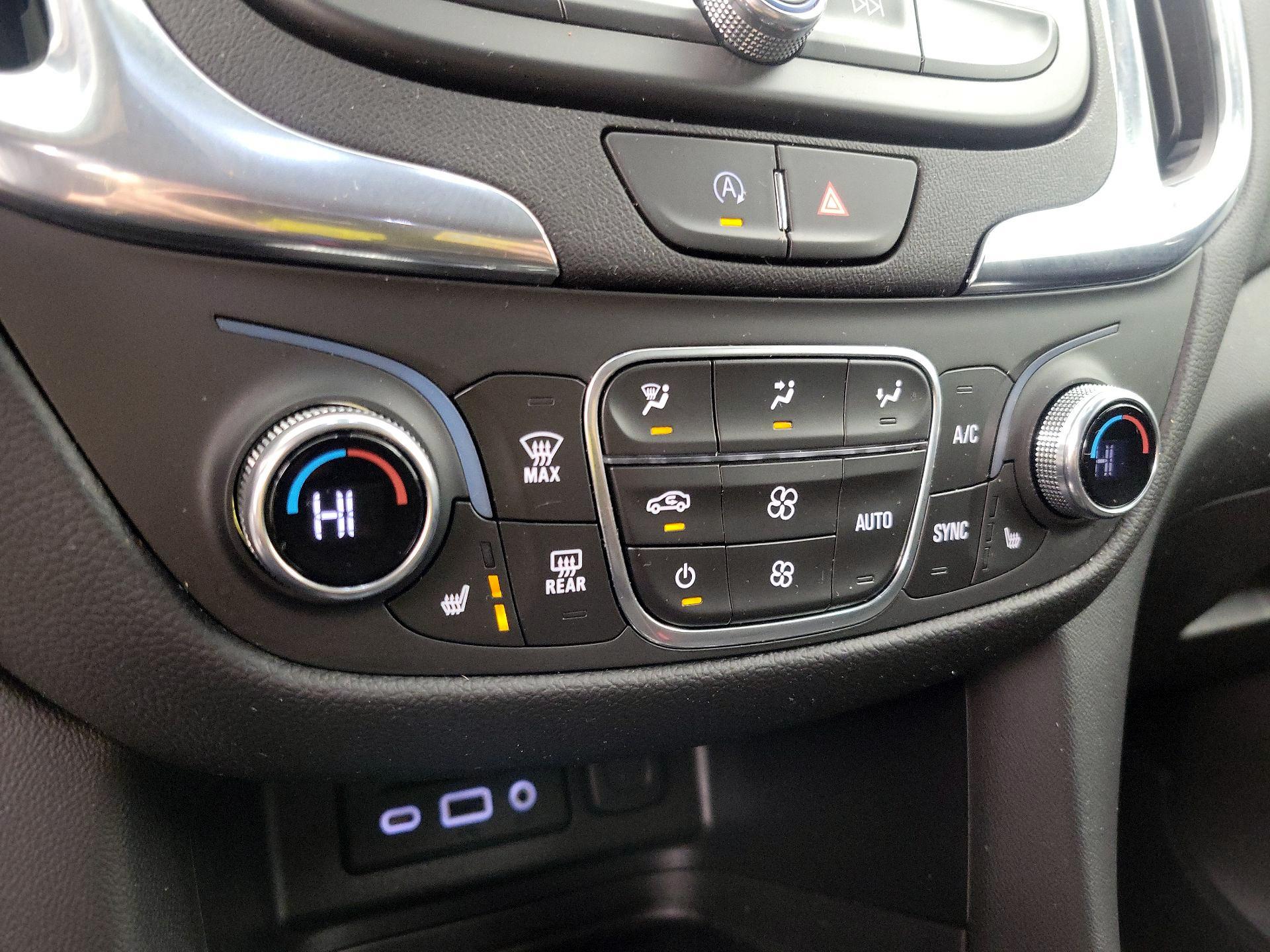 Thumbnail: 2022 Chevrolet Equinox - 16