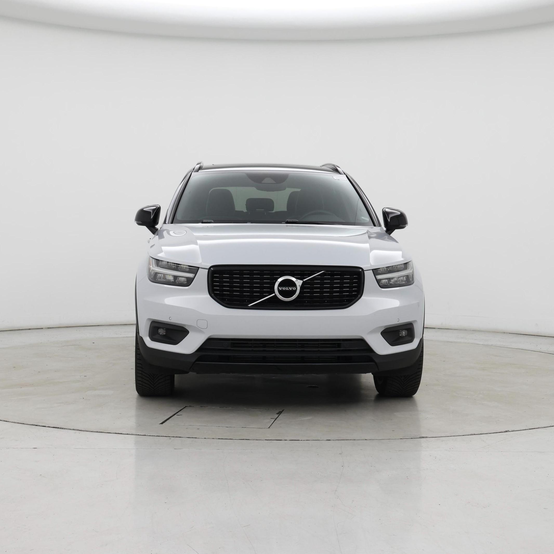 Thumbnail: 2022 Volvo XC40 - 5