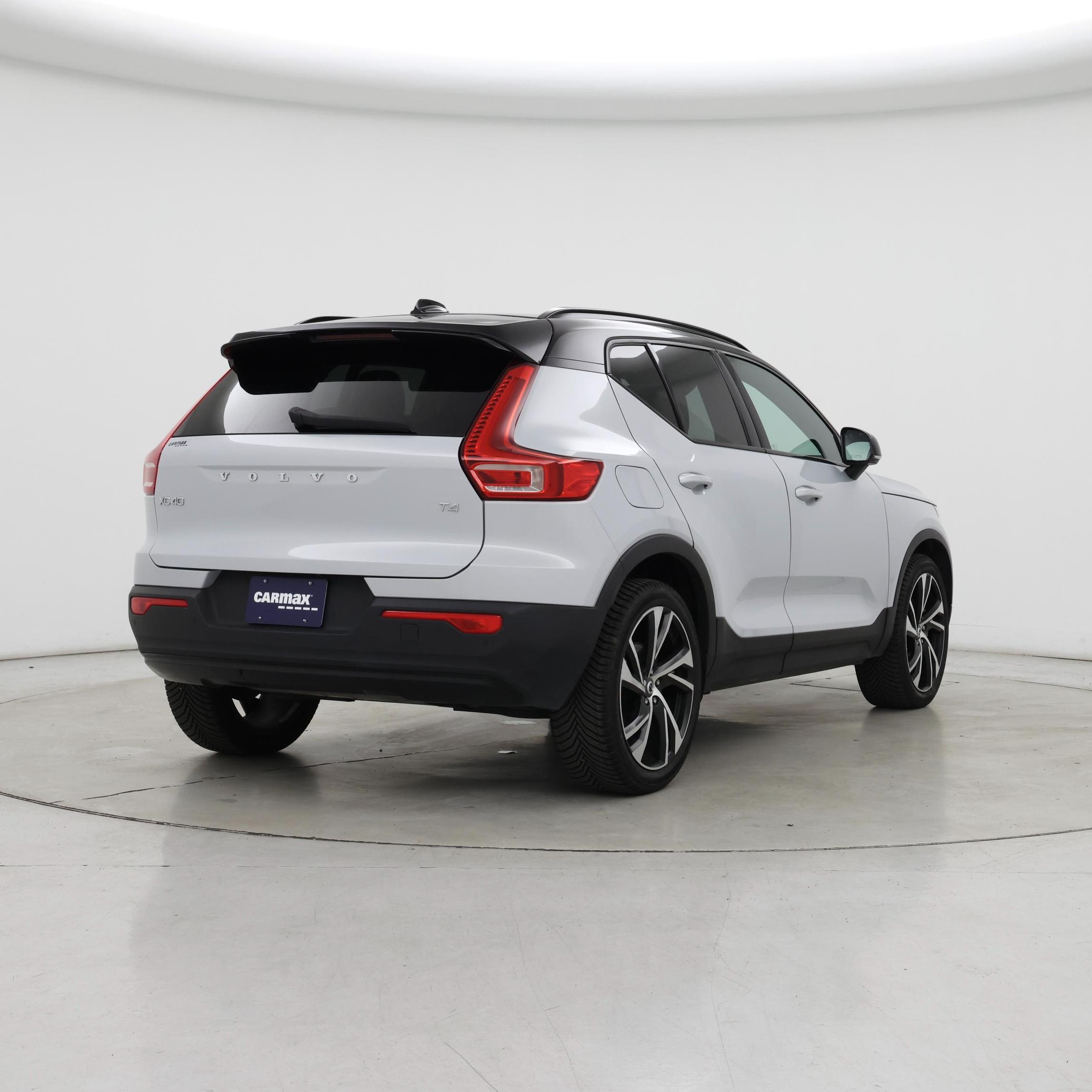 Thumbnail: 2022 Volvo XC40 - 8