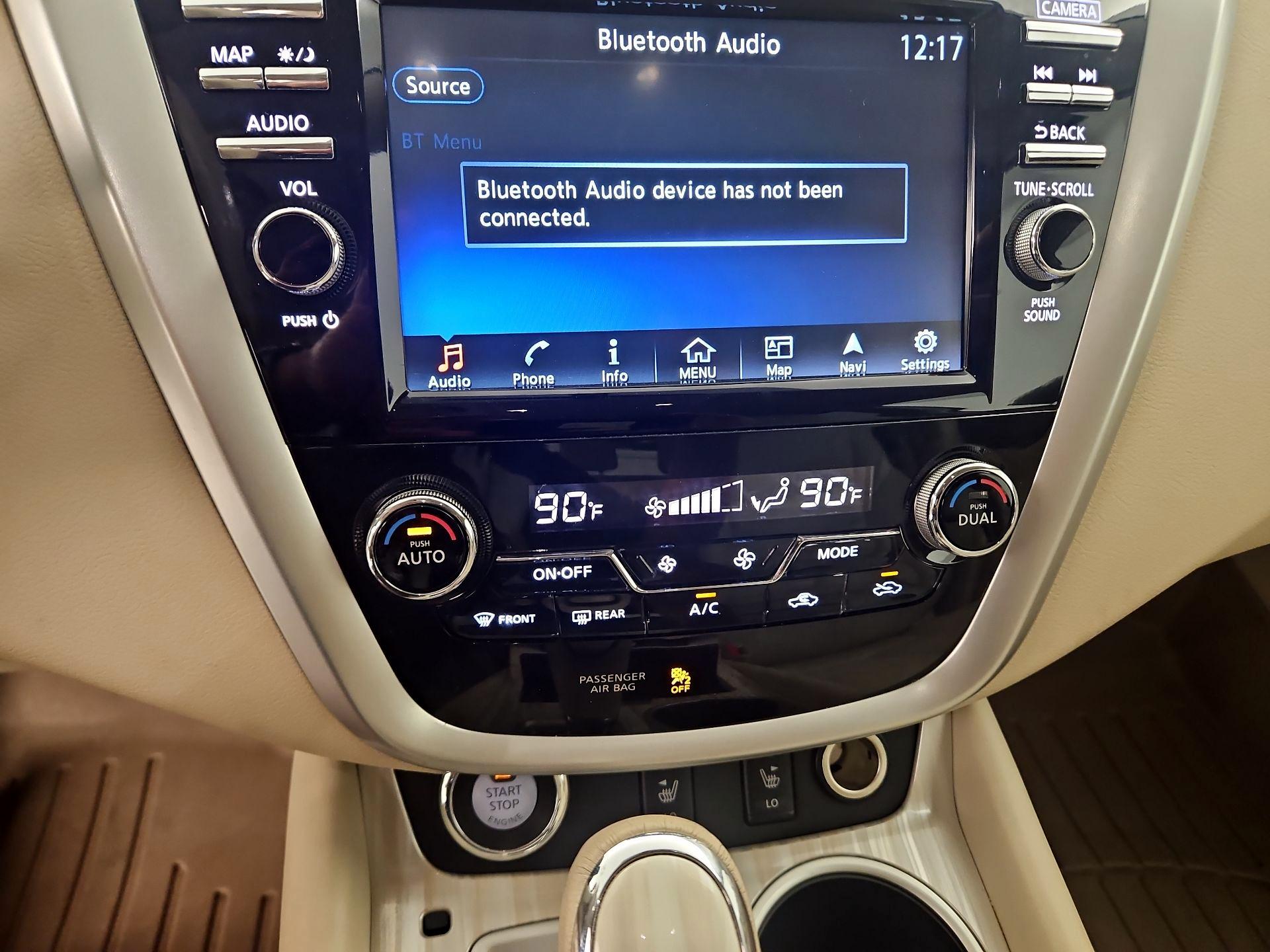 Thumbnail: 2015 Nissan Murano - 17