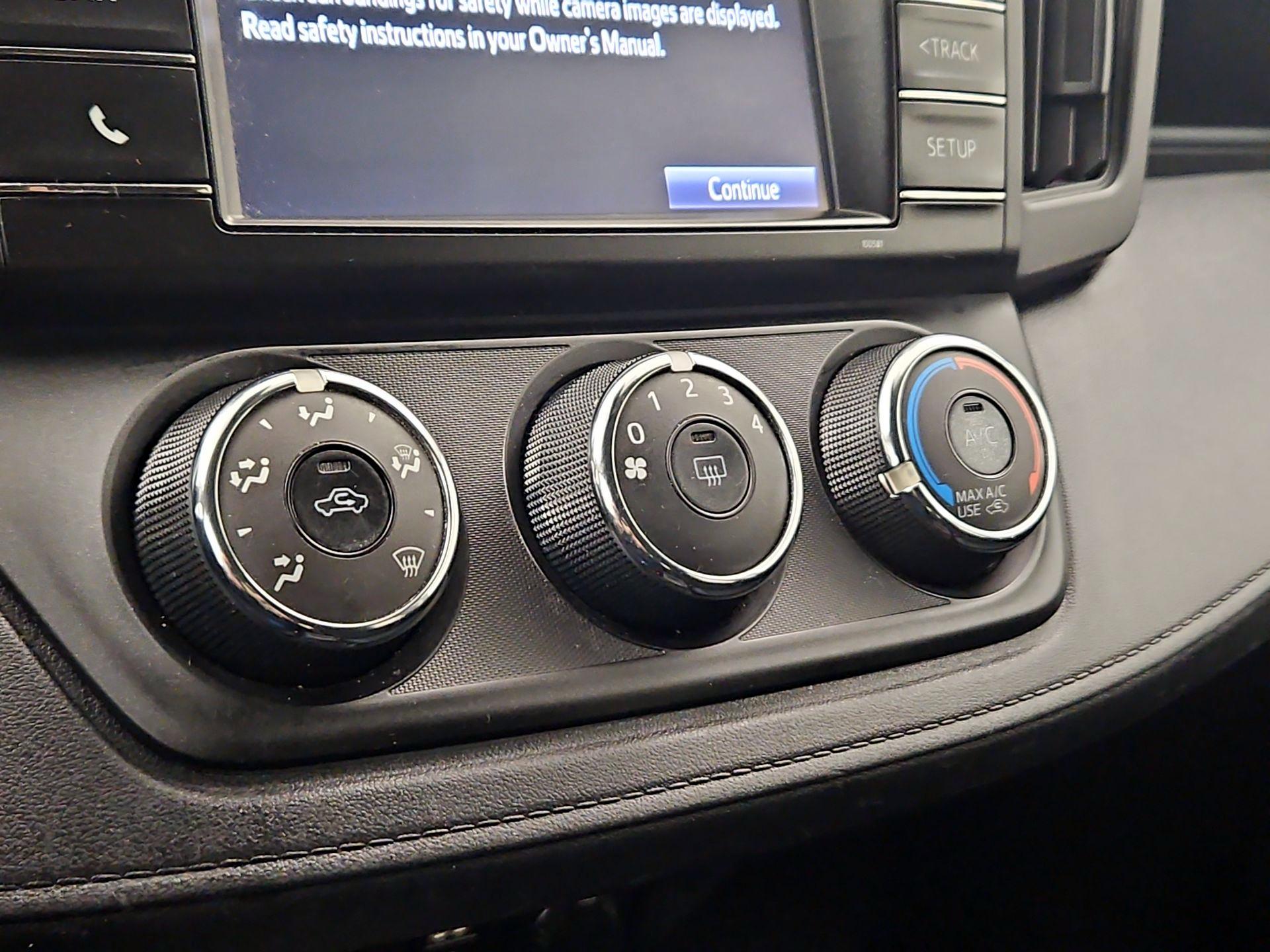 Thumbnail: 2017 Toyota RAV4 - 16