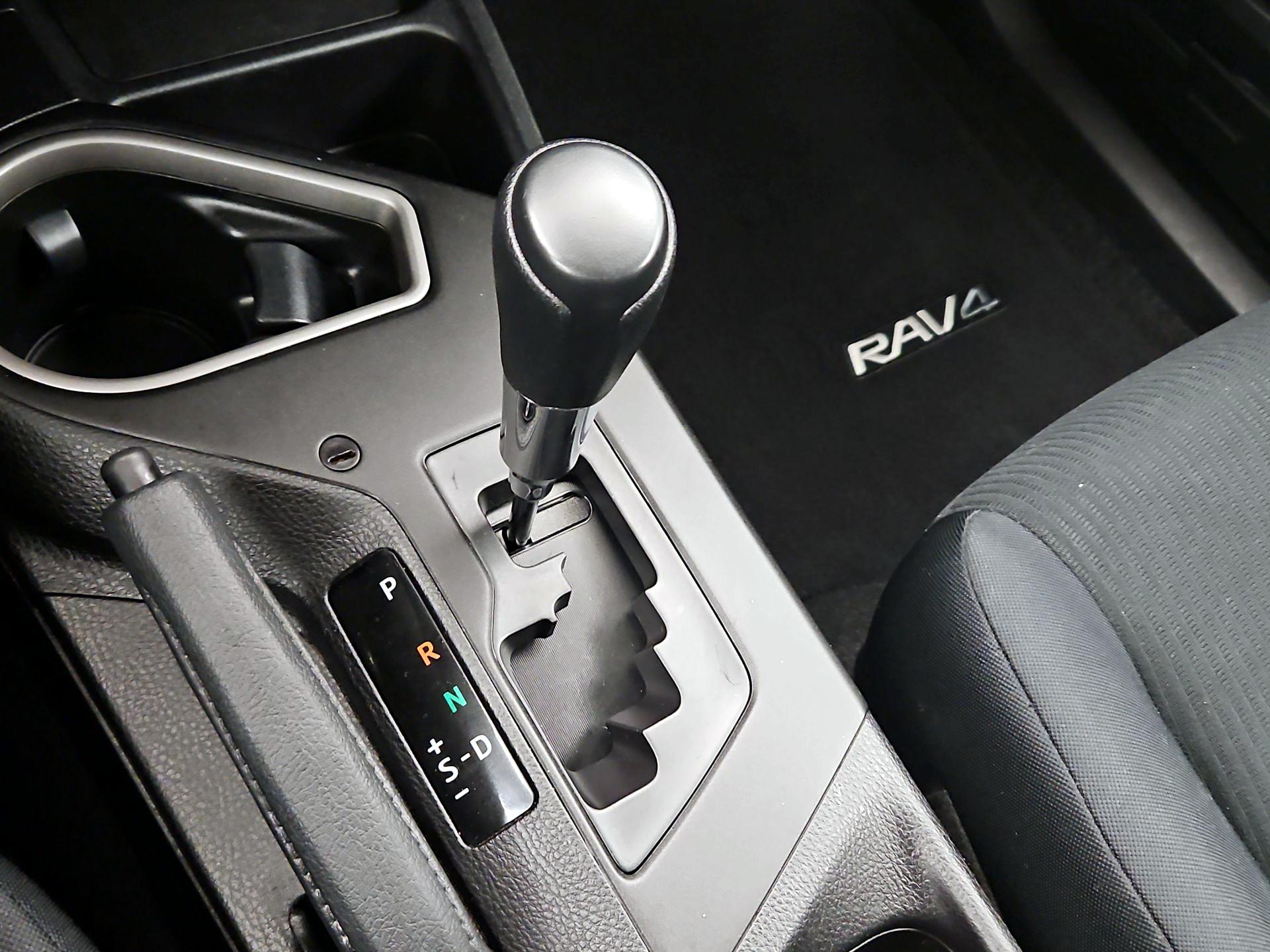 Thumbnail: 2017 Toyota RAV4 - 17