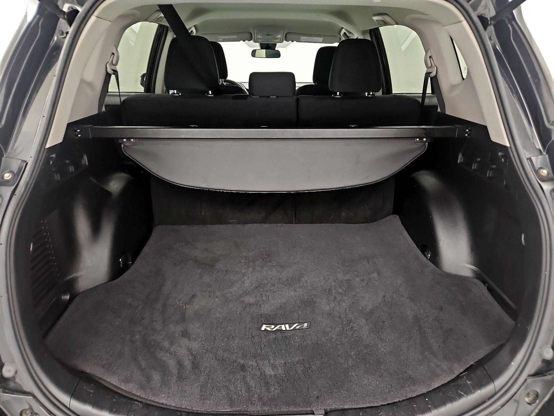 Thumbnail: 2017 Toyota RAV4 - 20