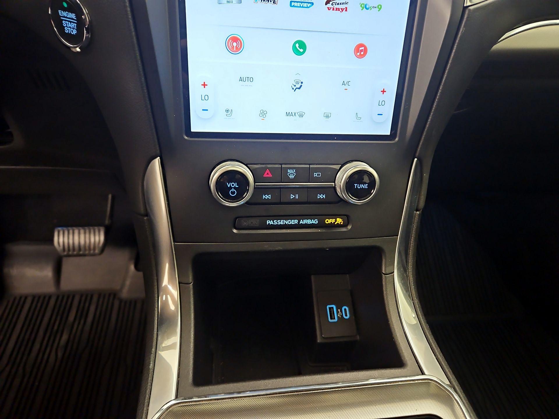 Thumbnail: 2022 Ford Edge - 16