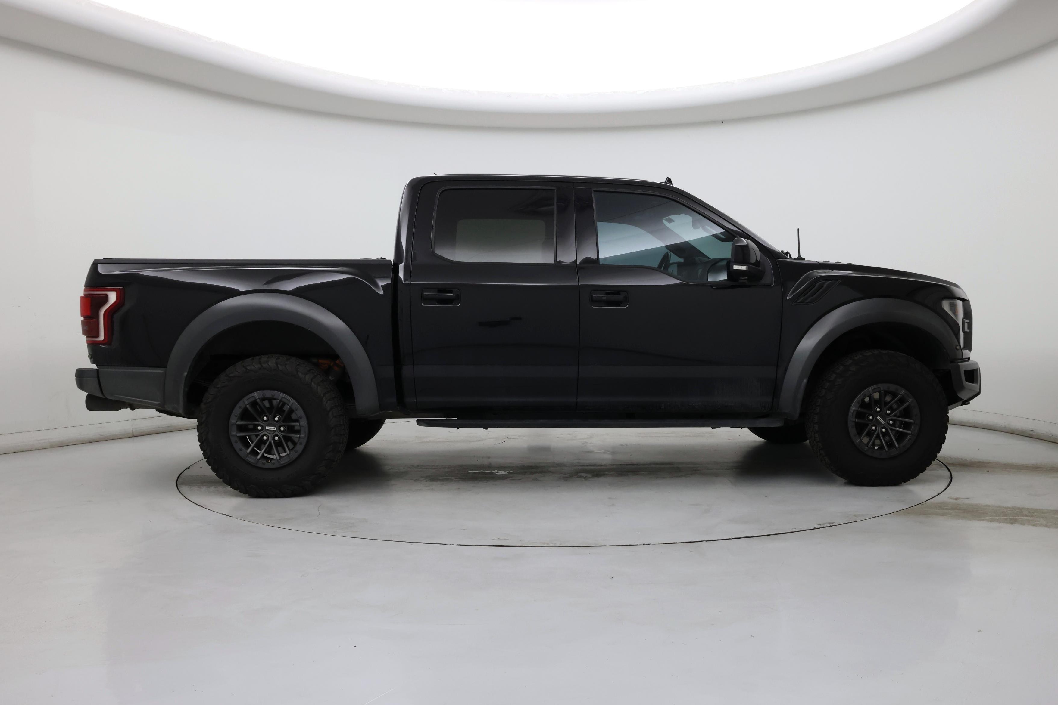 Thumbnail: 2019 Ford F-150 - 7