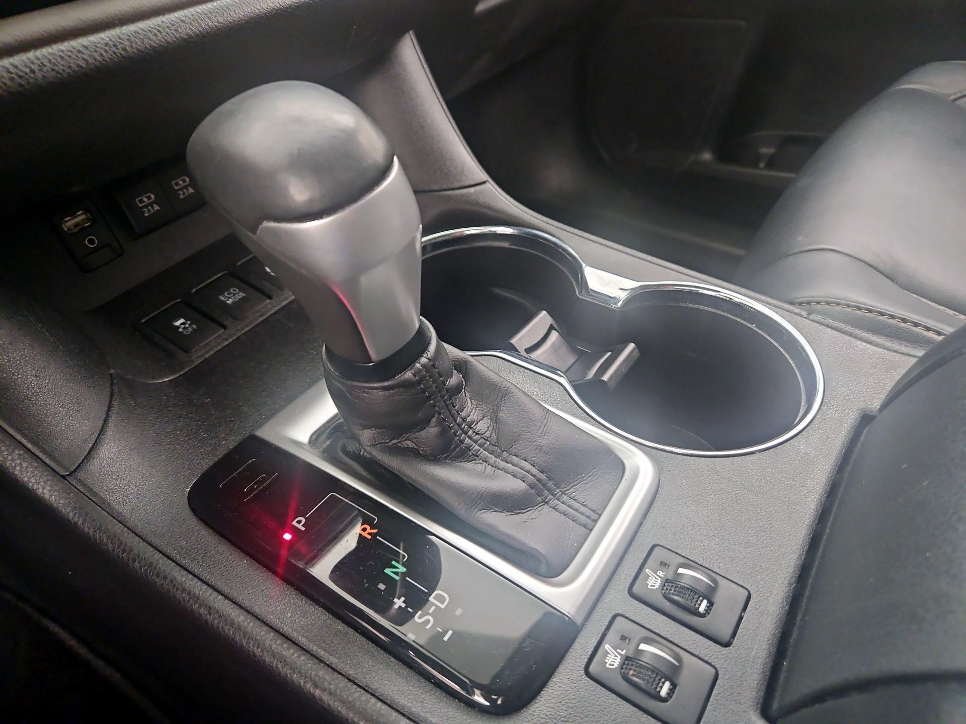 Thumbnail: 2018 Toyota Highlander - 18