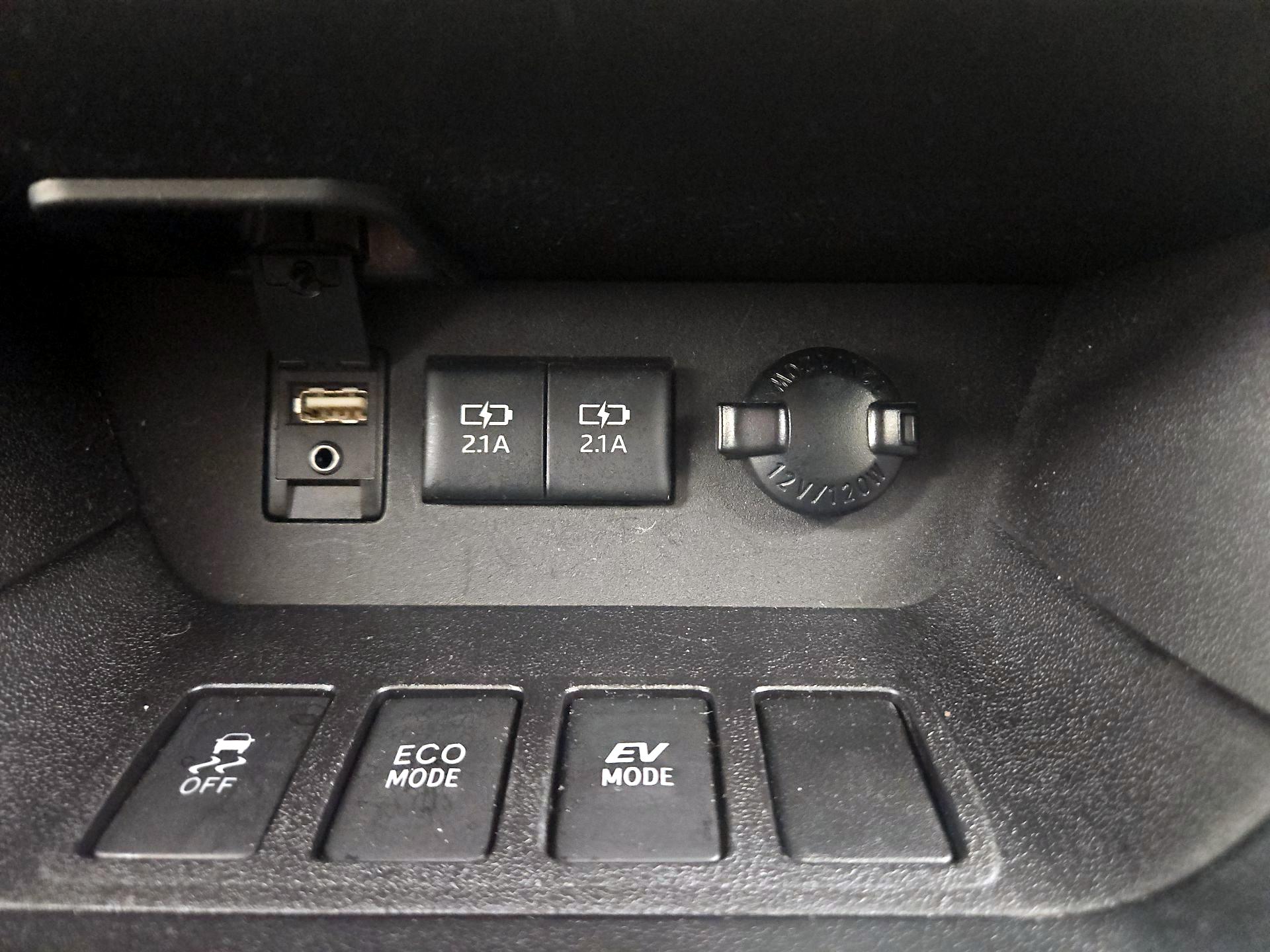 Thumbnail: 2018 Toyota Highlander - 19