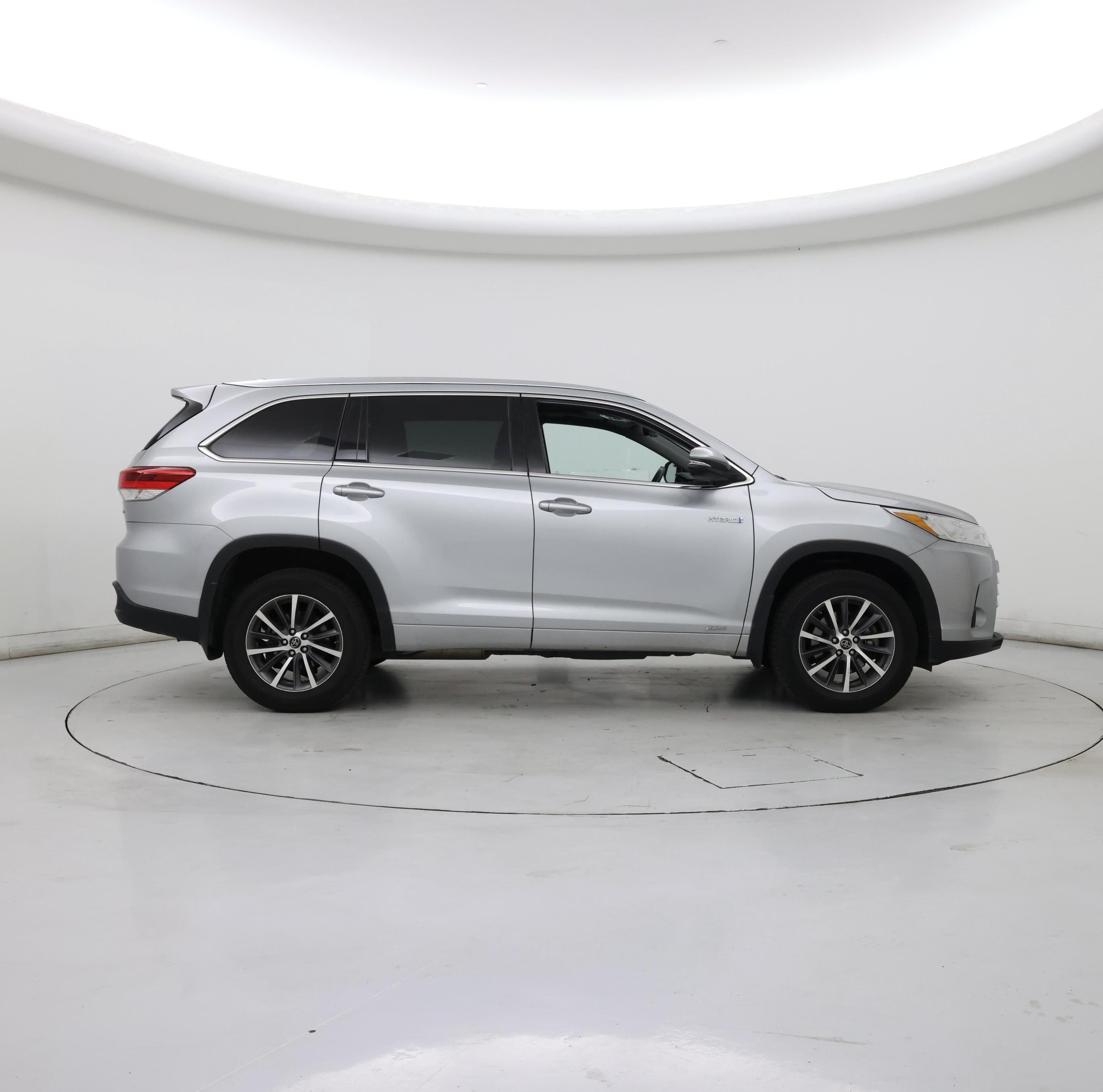 Thumbnail: 2018 Toyota Highlander - 7