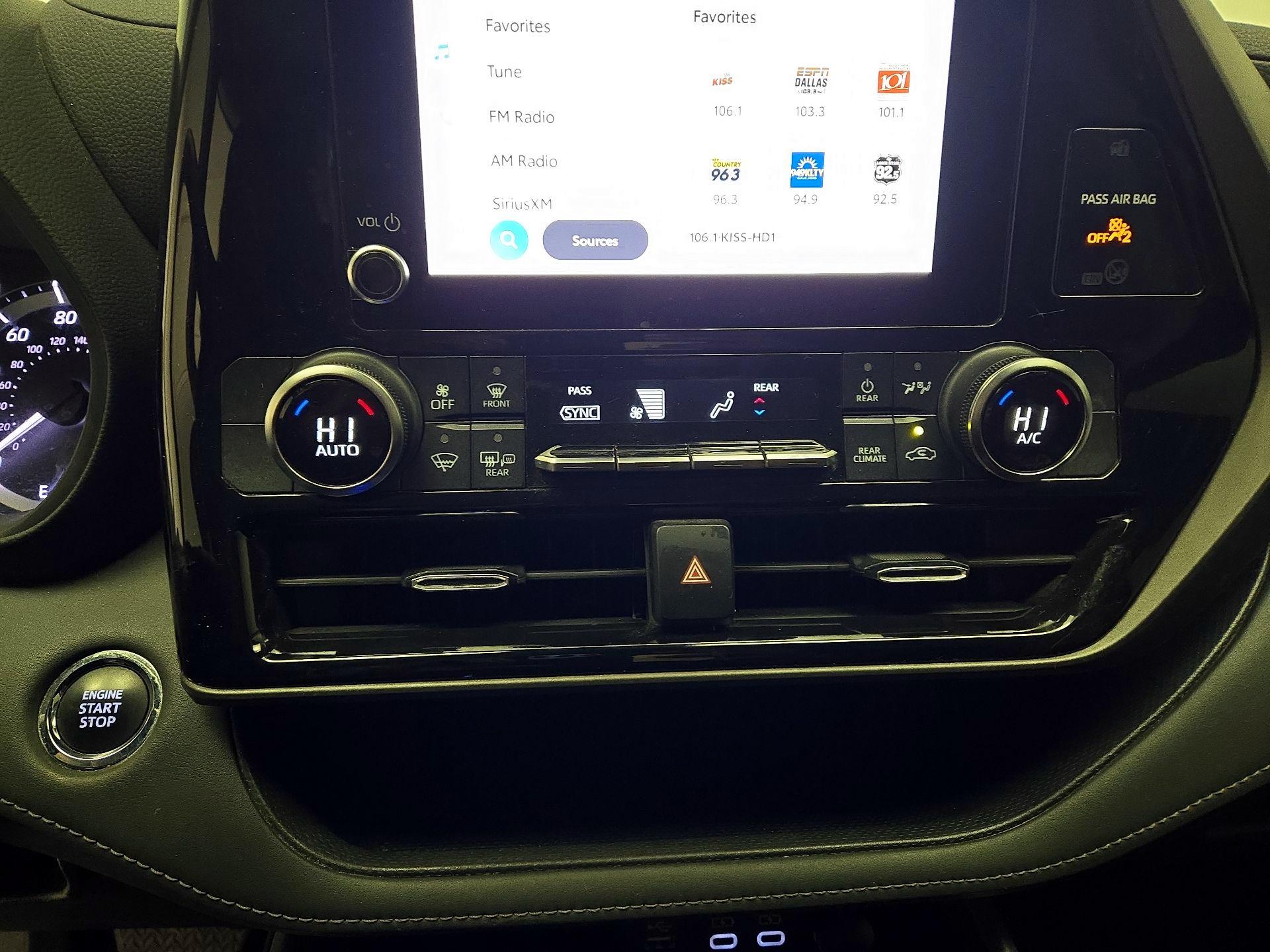 Thumbnail: 2023 Toyota Highlander - 16