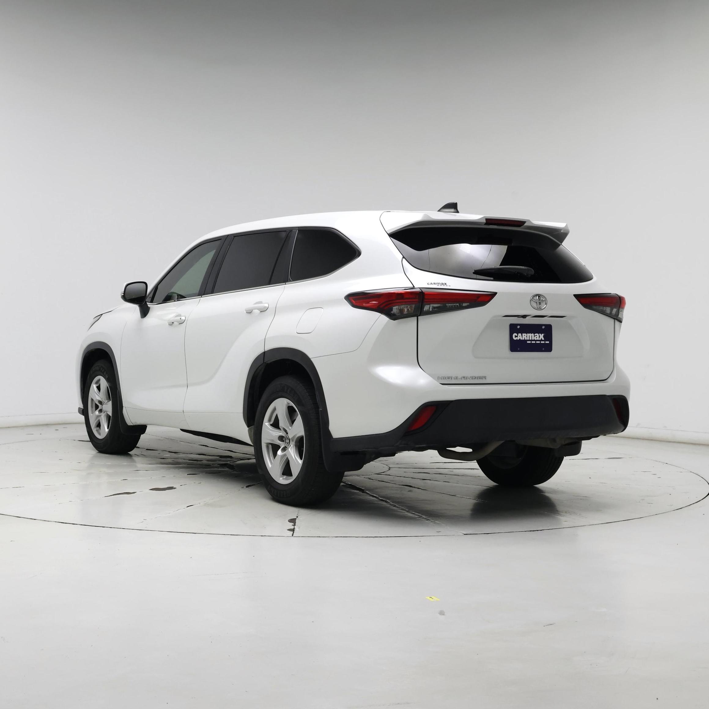 Thumbnail: 2023 Toyota Highlander - 2