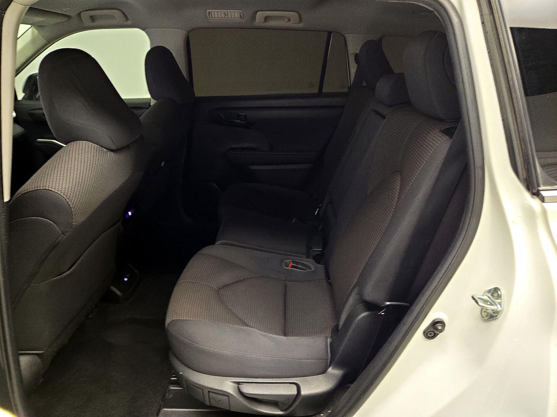 Thumbnail: 2023 Toyota Highlander - 19