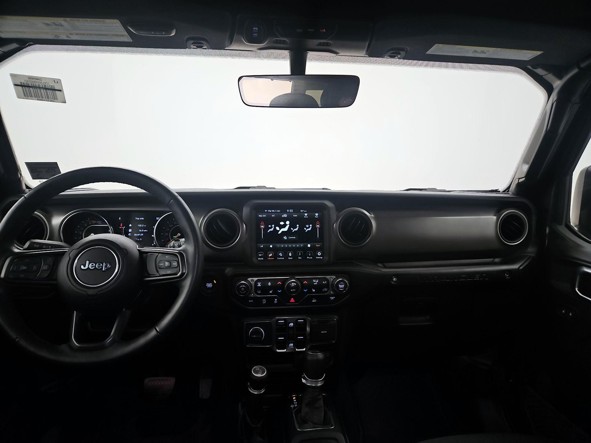 Thumbnail: 2021 Jeep Wrangler - 9