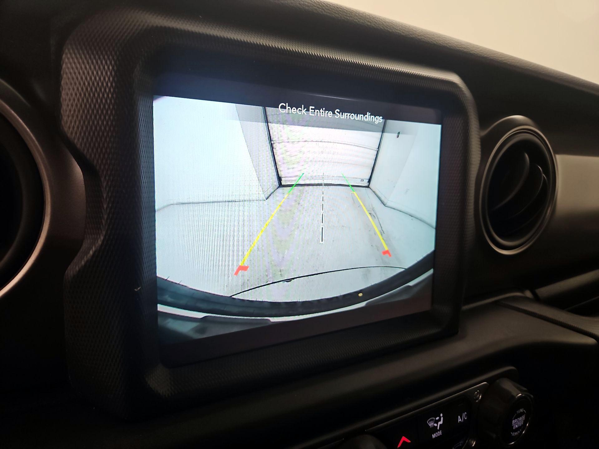 Thumbnail: 2021 Jeep Wrangler - 15