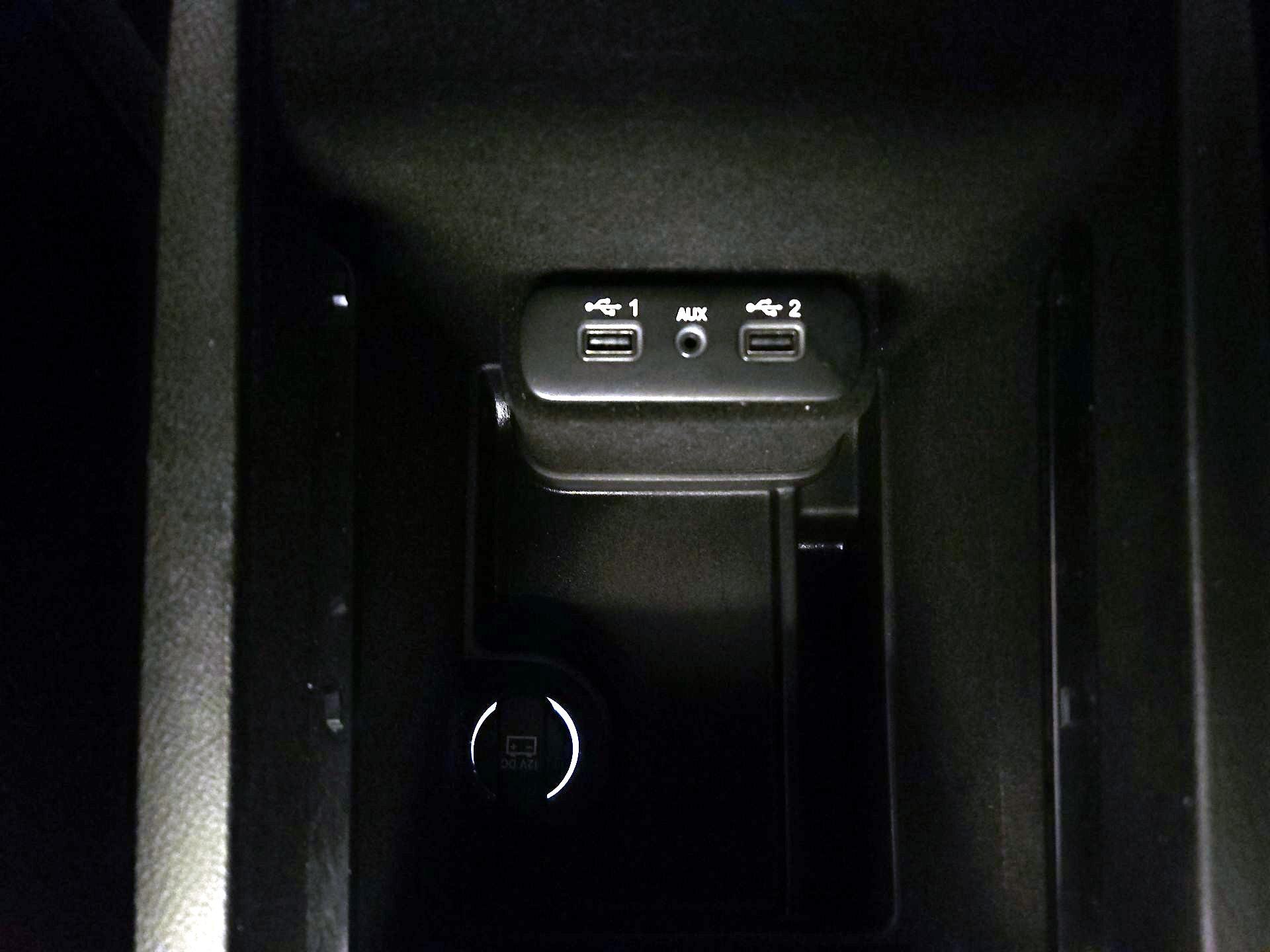 Thumbnail: 2021 Dodge Charger - 18