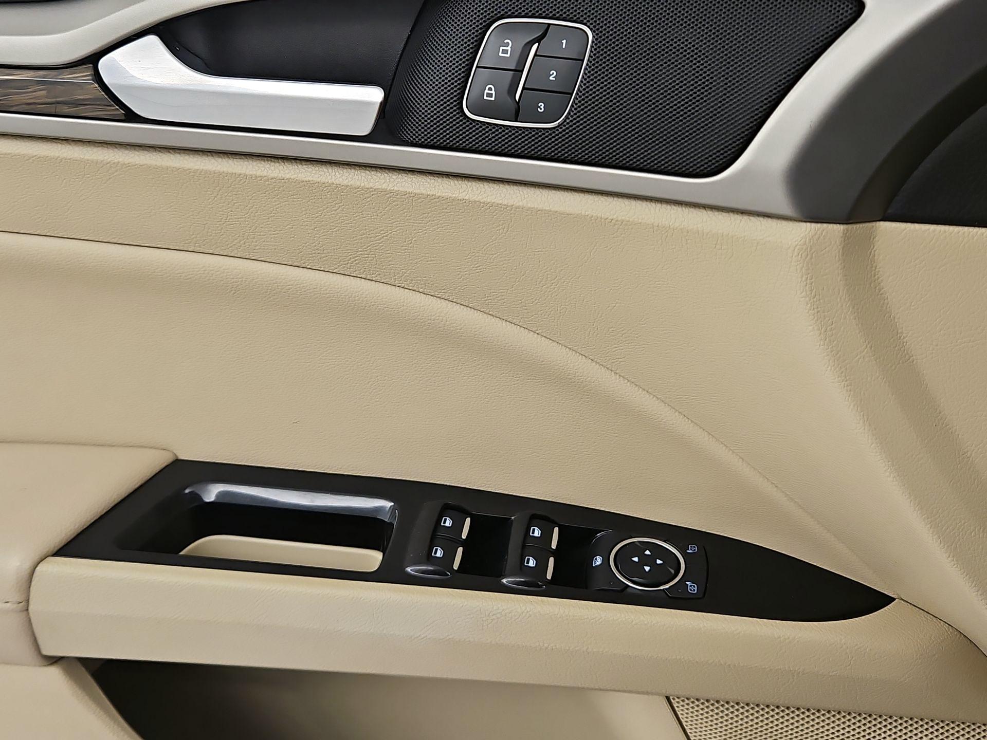 Thumbnail: 2014 Ford Fusion - 12