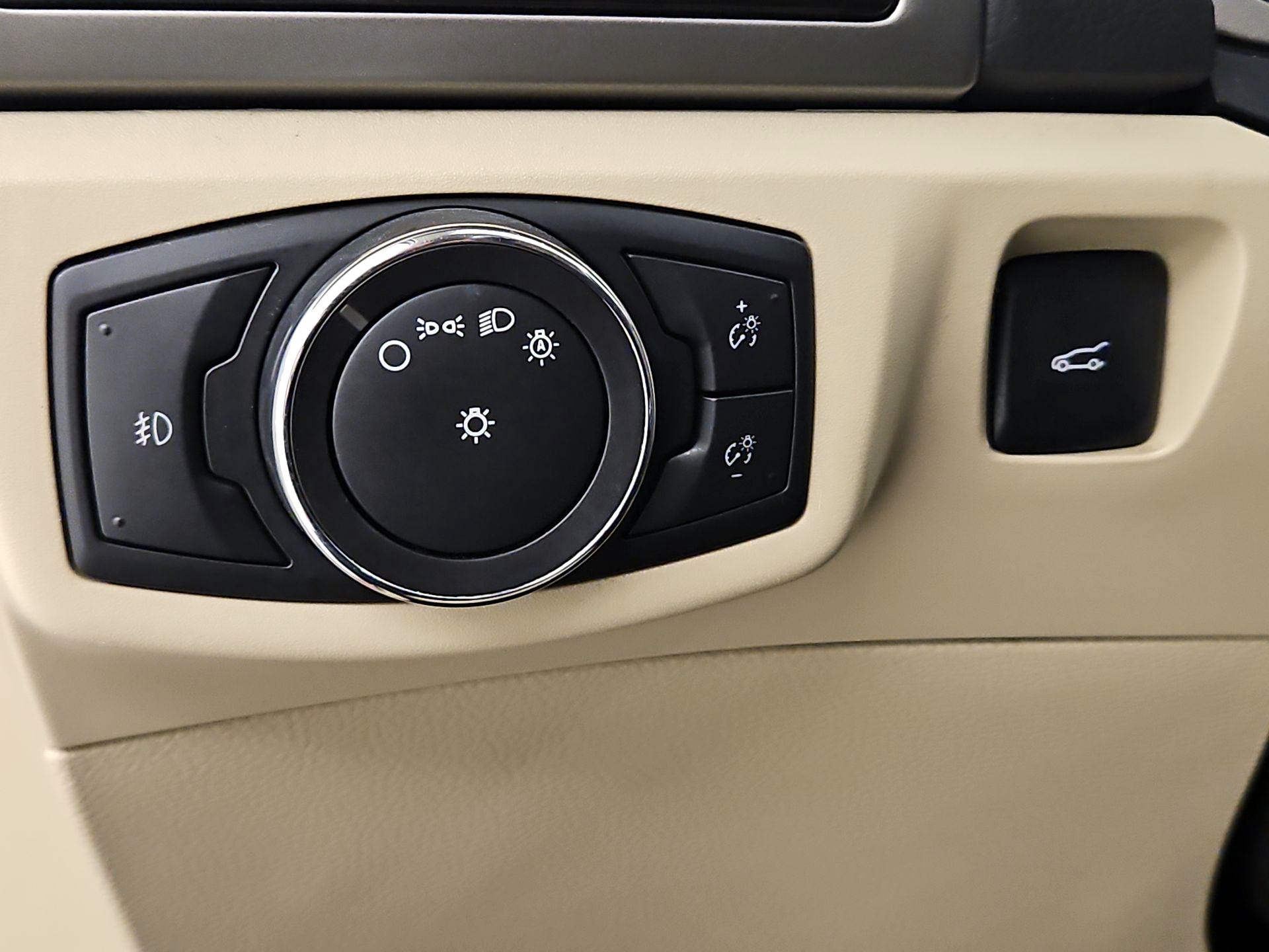 Thumbnail: 2014 Ford Fusion - 13