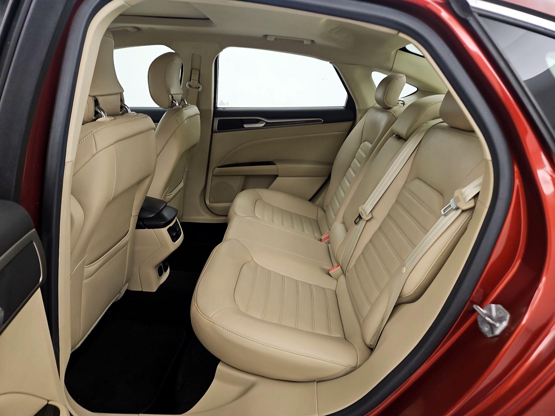 Thumbnail: 2014 Ford Fusion - 20