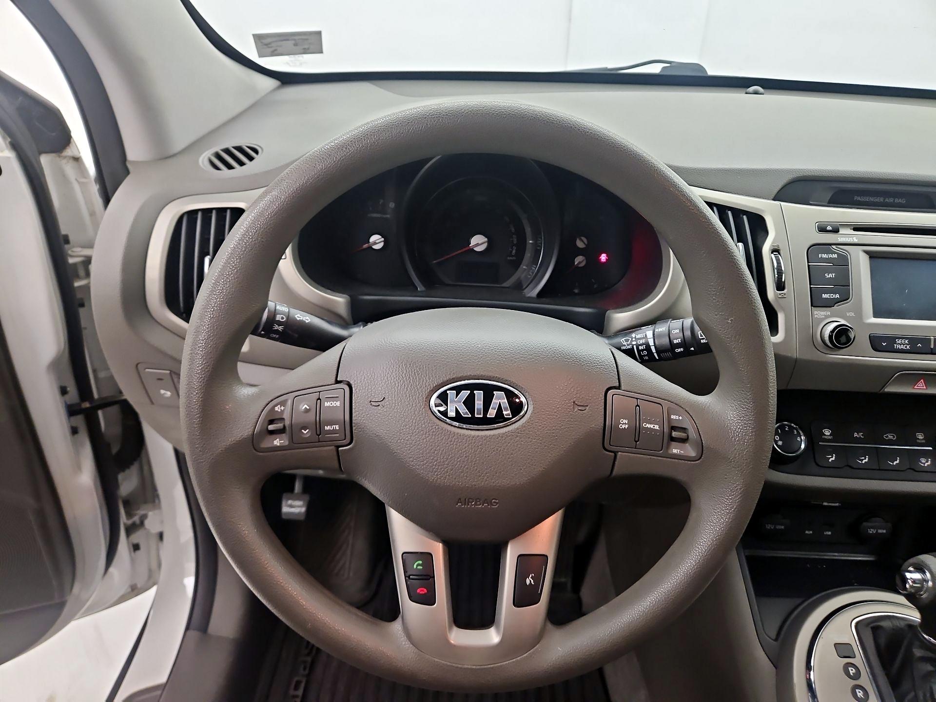 Thumbnail: 2014 Kia Sportage - 10