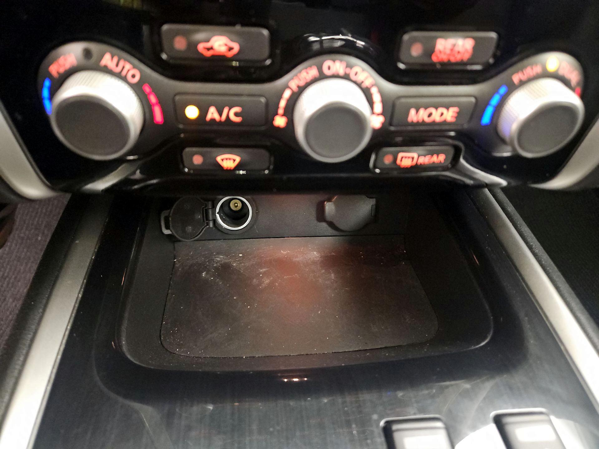 Thumbnail: 2017 Nissan Pathfinder - 17