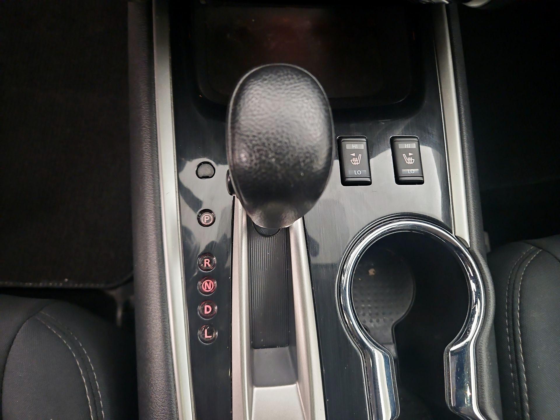 Thumbnail: 2017 Nissan Pathfinder - 18