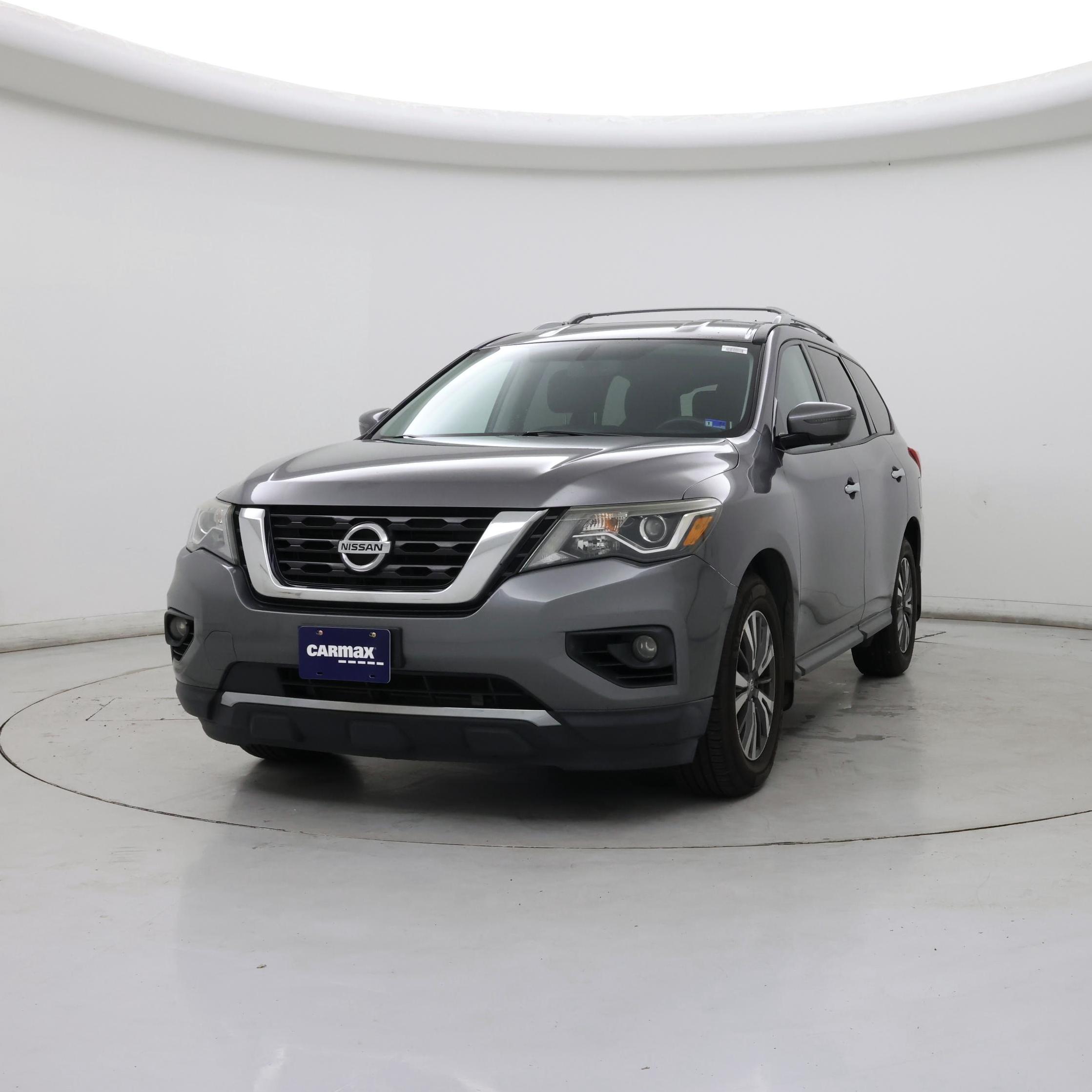 Thumbnail: 2017 Nissan Pathfinder - 4