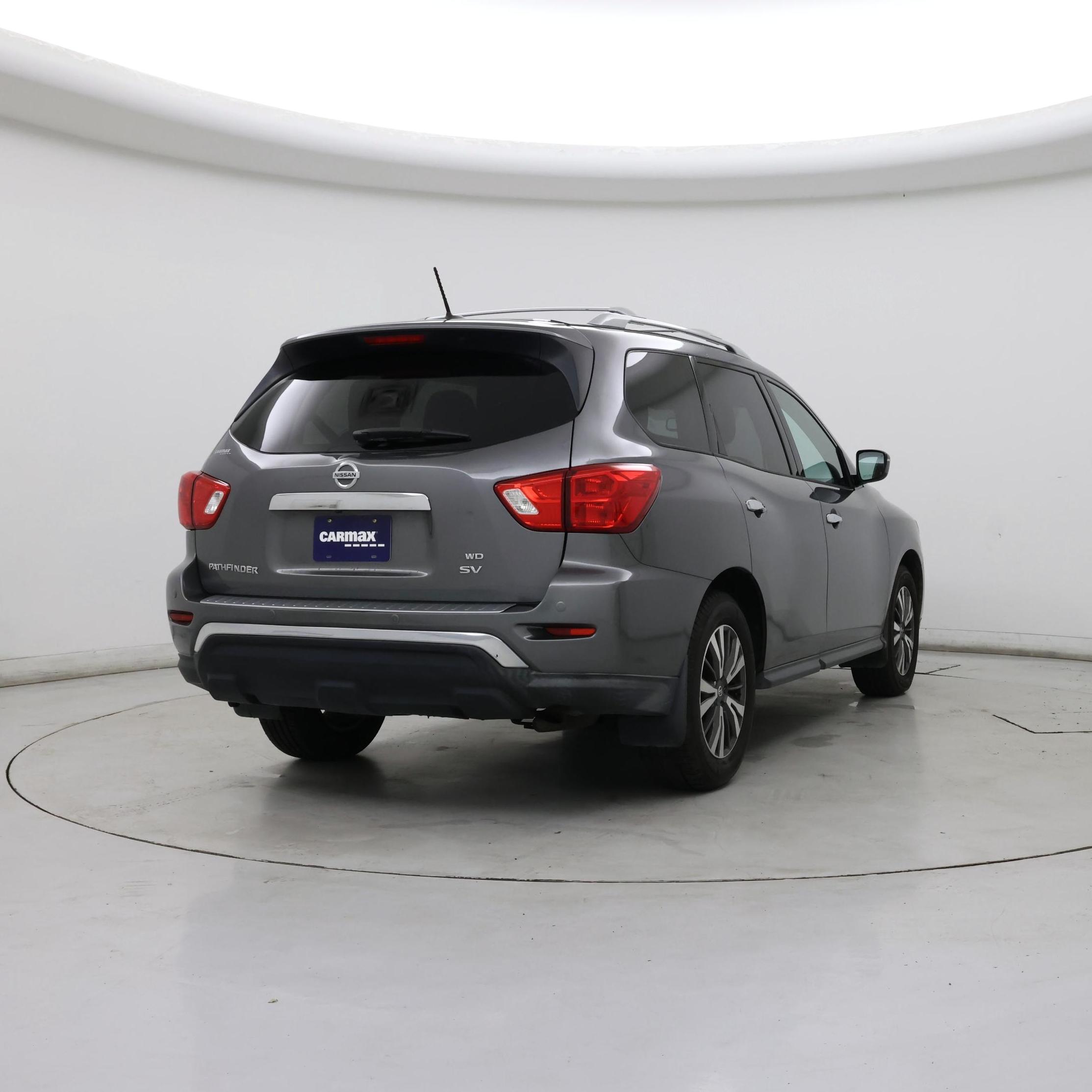 Thumbnail: 2017 Nissan Pathfinder - 8