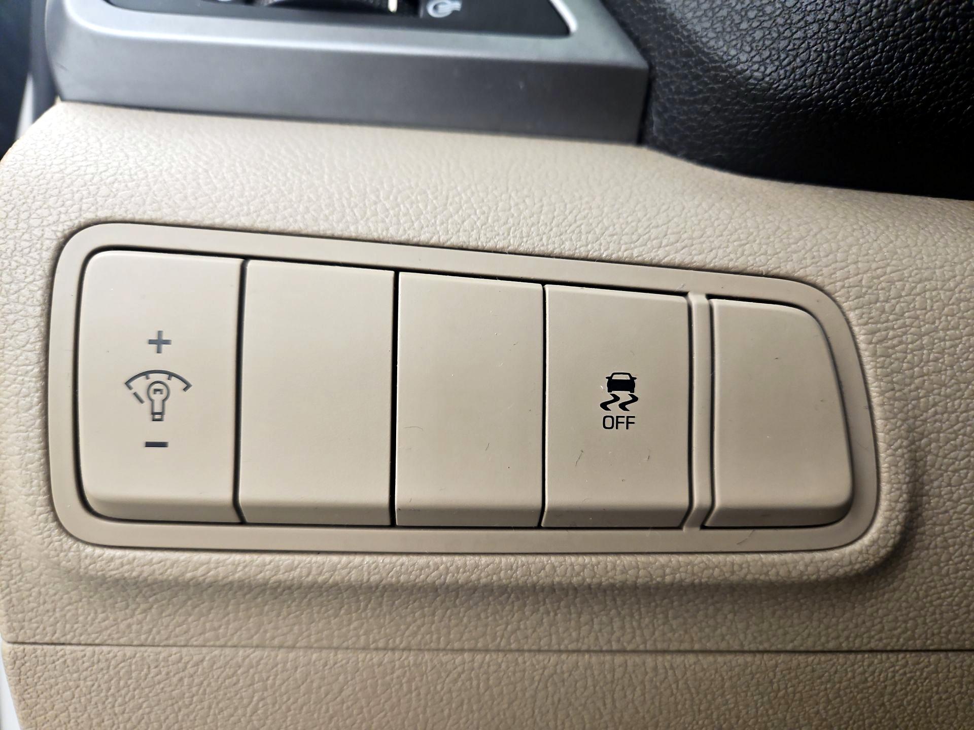 Thumbnail: 2017 Hyundai Tucson - 13