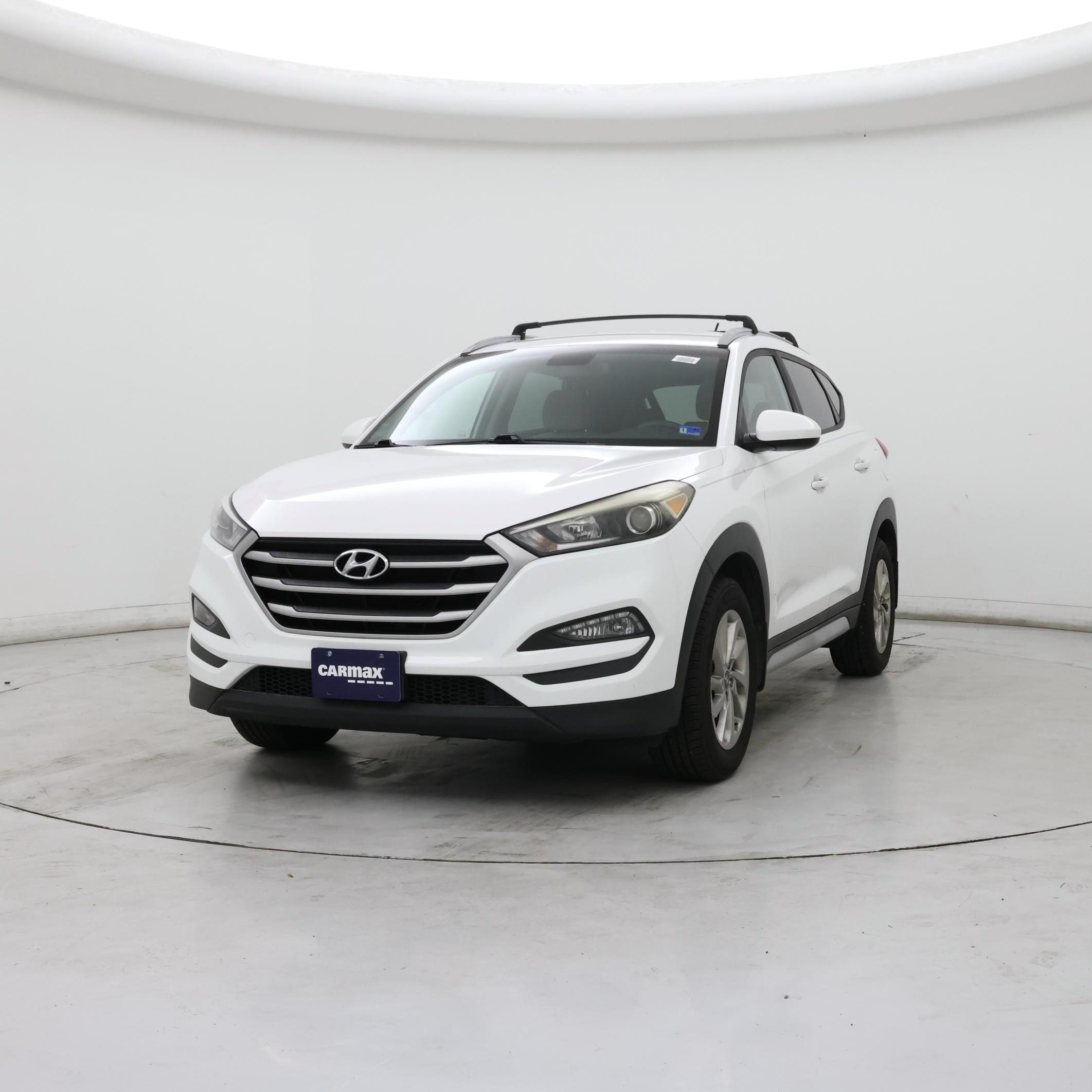 Thumbnail: 2017 Hyundai Tucson - 4