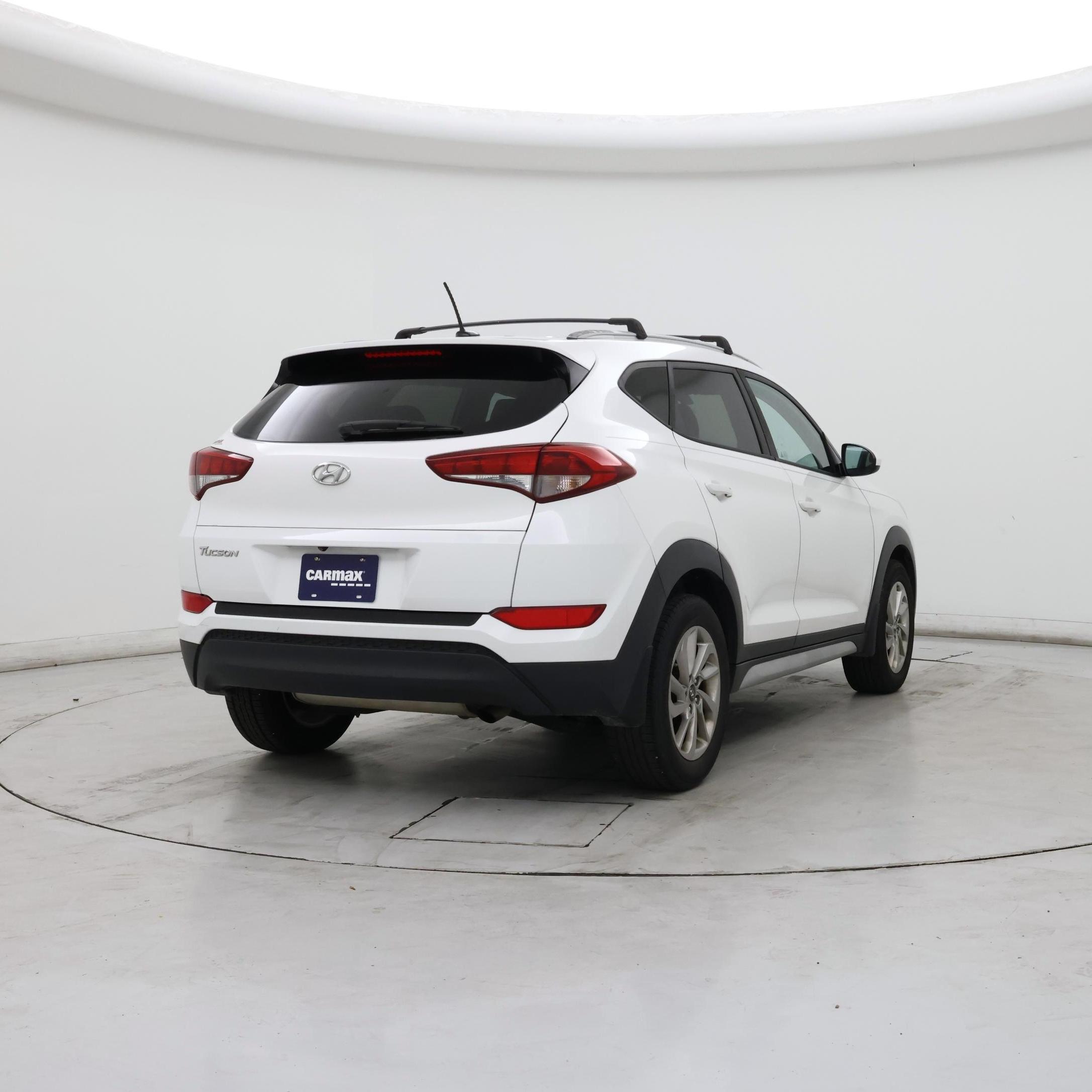 Thumbnail: 2017 Hyundai Tucson - 8