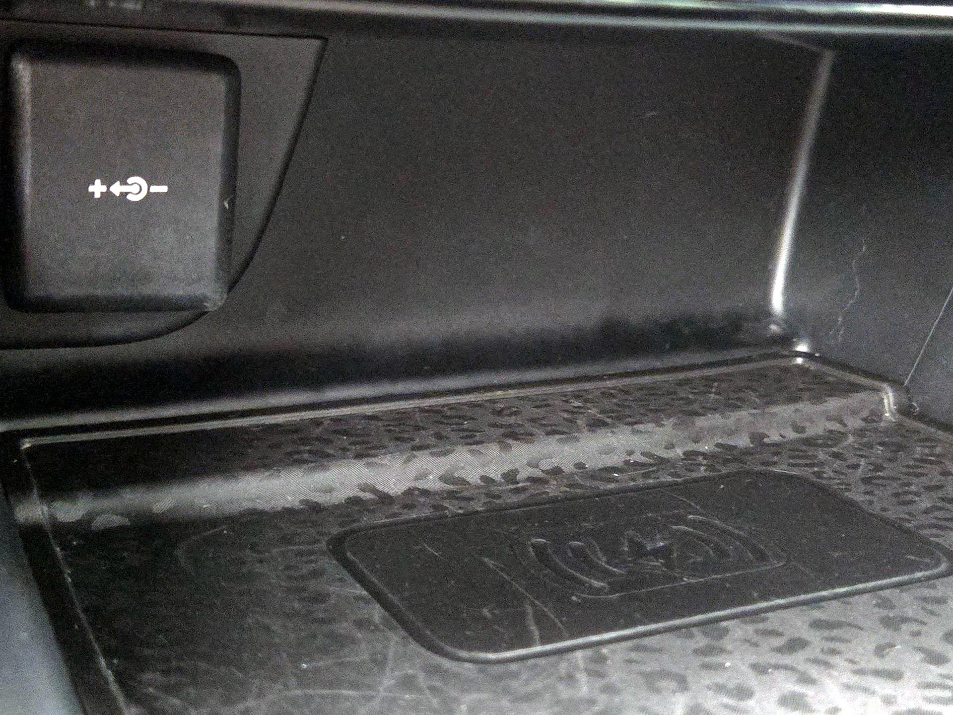 Thumbnail: 2021 Jaguar E-Pace - 18