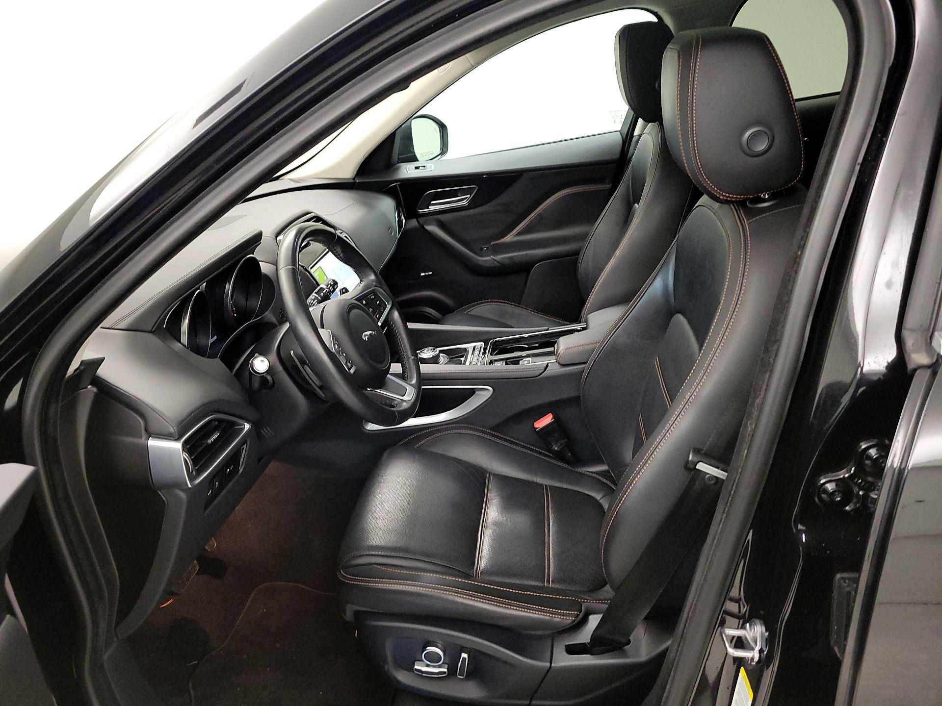 Thumbnail: 2020 Jaguar F-Pace - 11