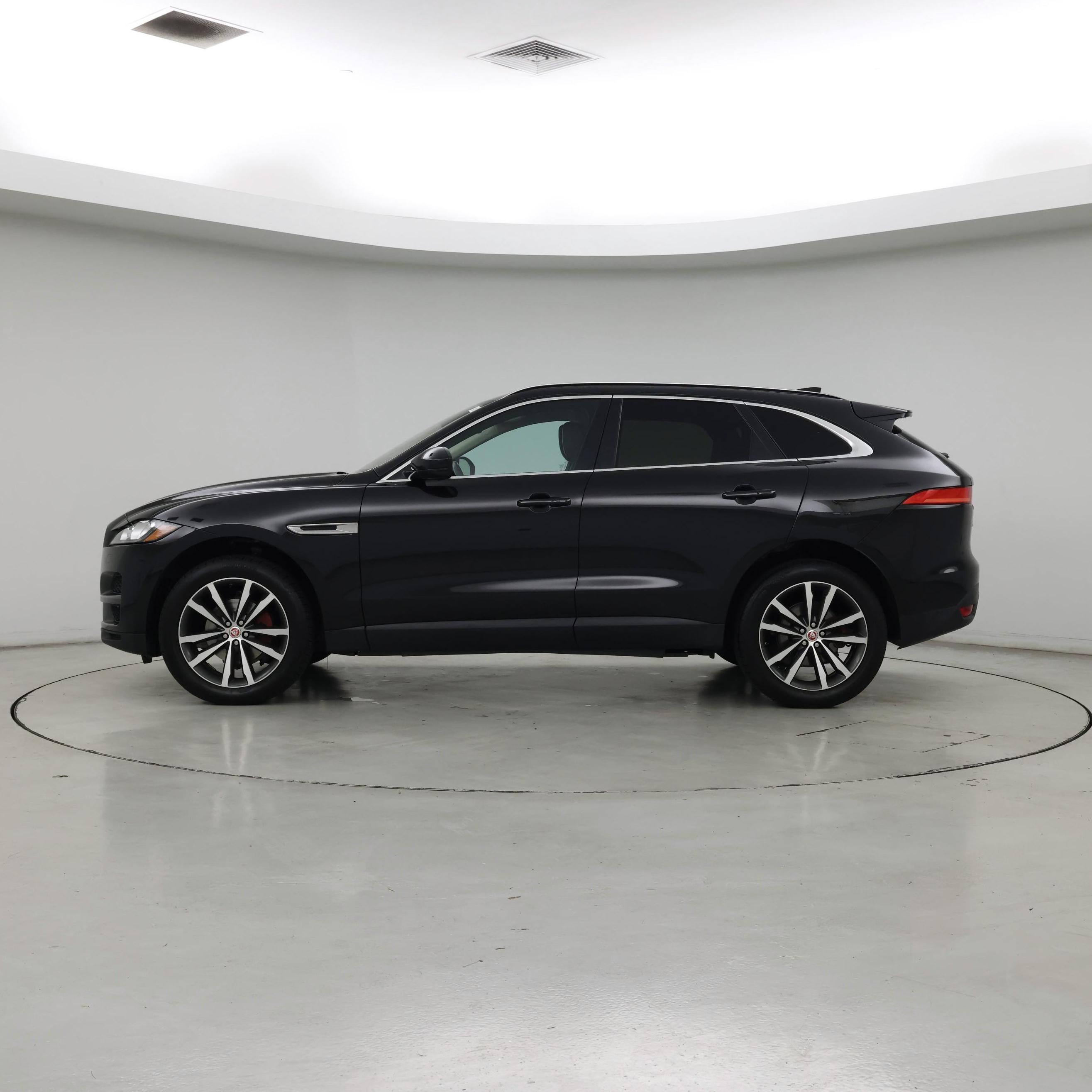 Thumbnail: 2020 Jaguar F-Pace - 3
