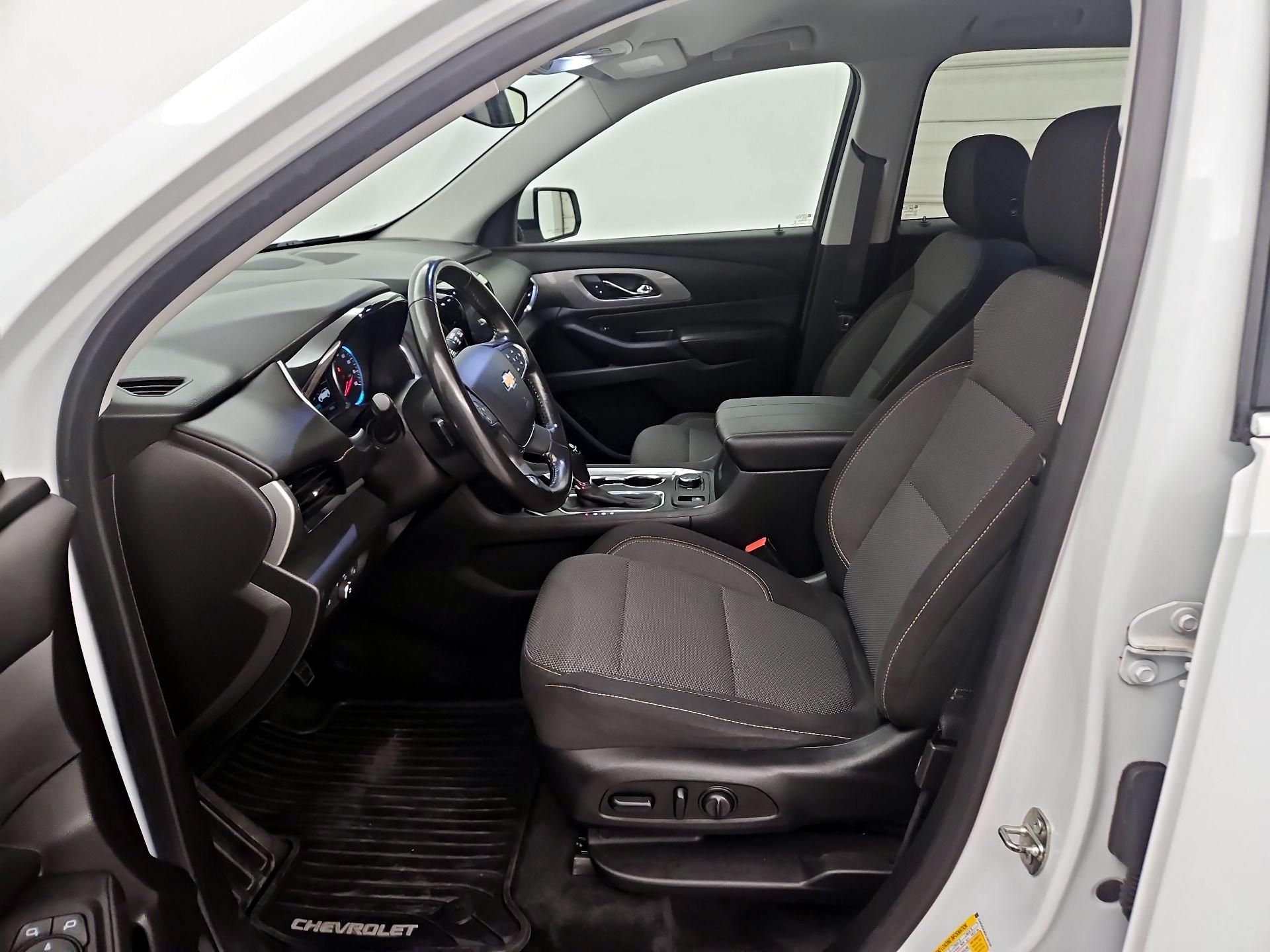 Thumbnail: 2019 Chevrolet Traverse - 11