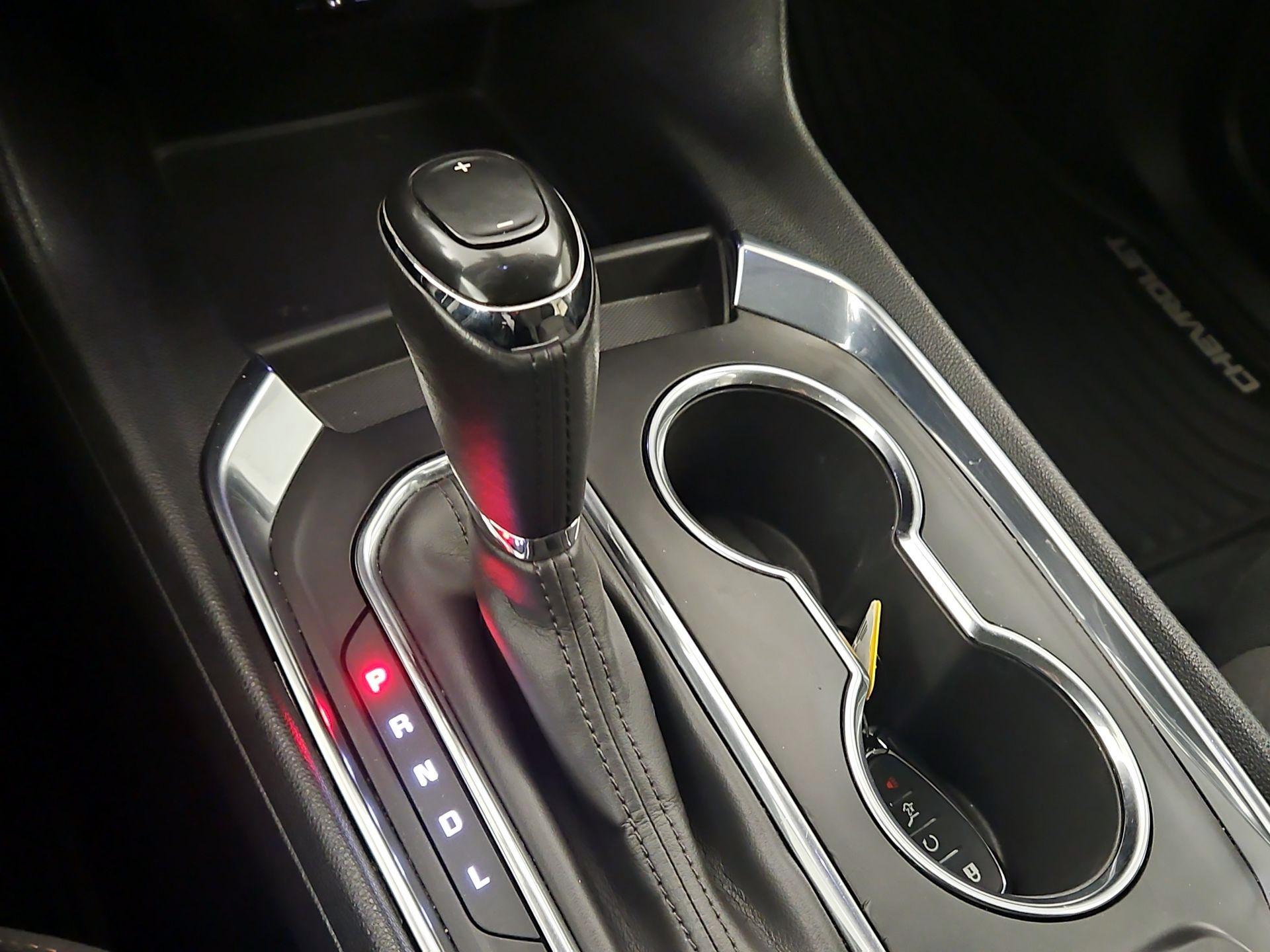 Thumbnail: 2019 Chevrolet Traverse - 17