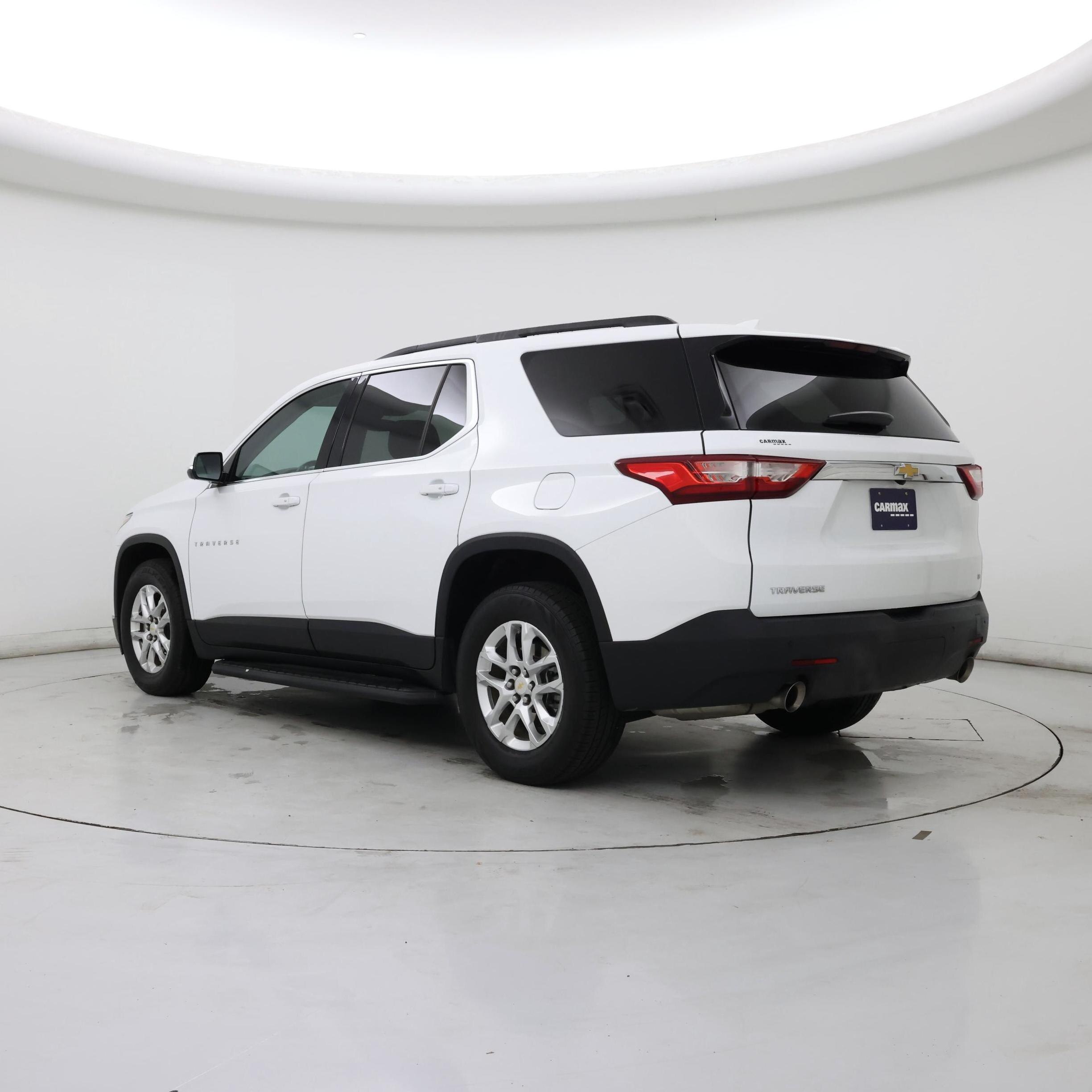 Thumbnail: 2019 Chevrolet Traverse - 2