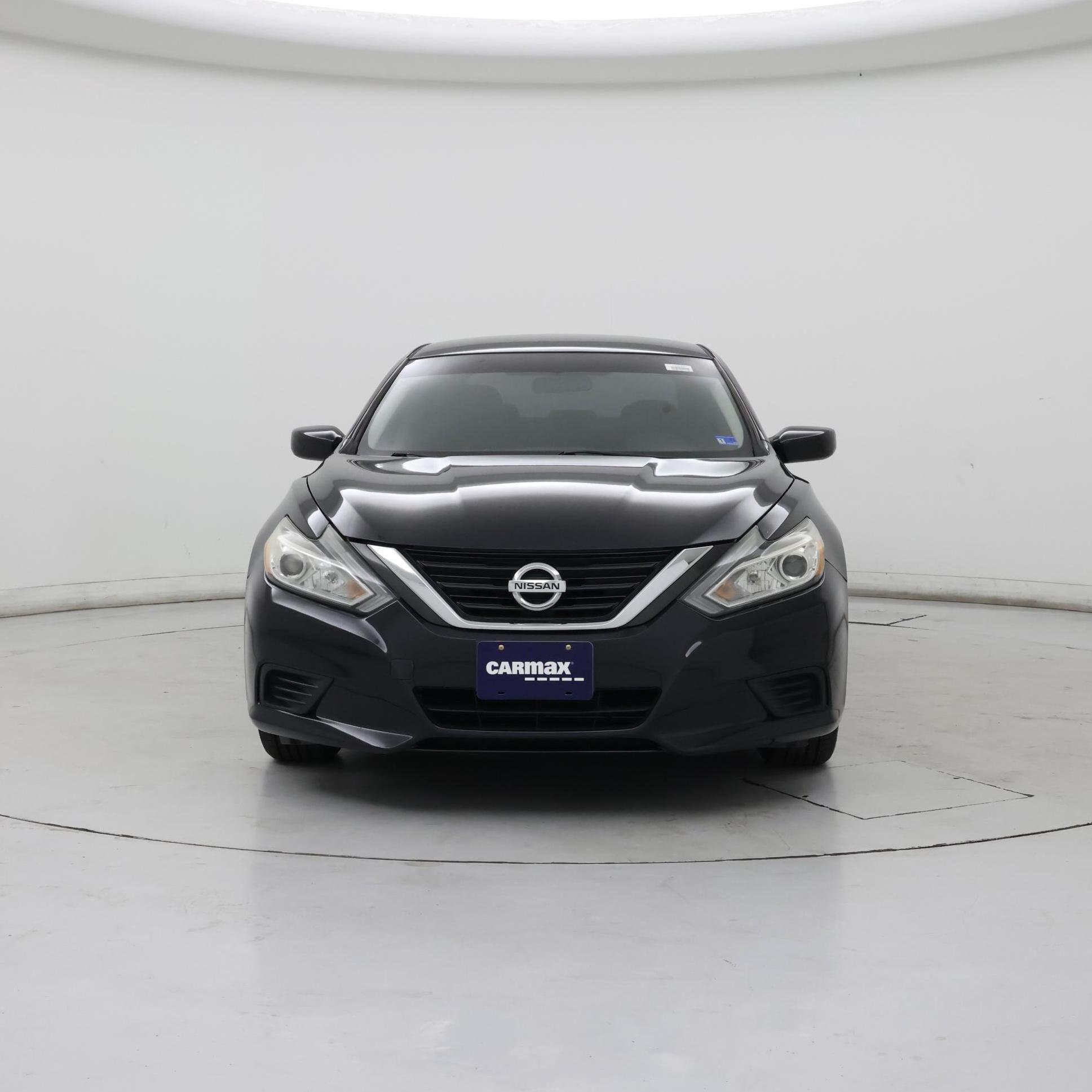 Thumbnail: 2017 Nissan Altima - 5